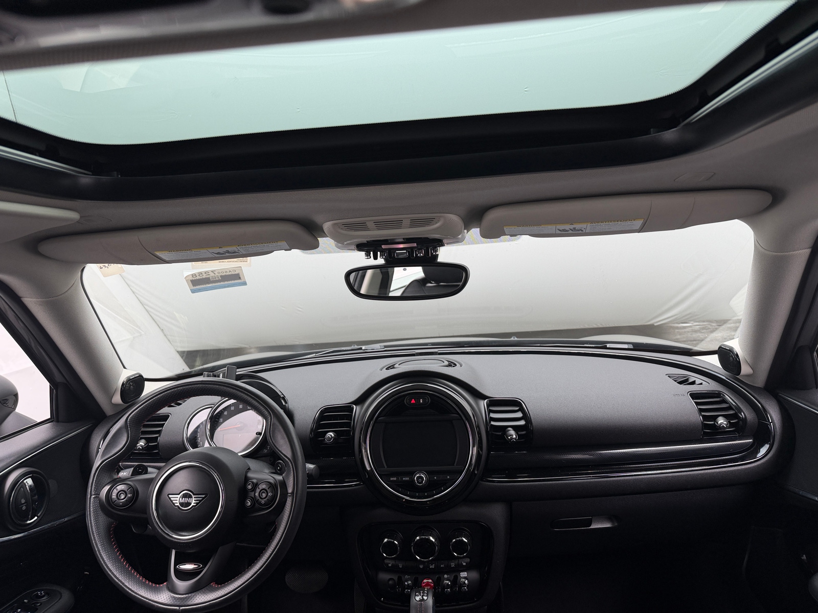 Thumbnail: 2019 MINI Cooper Clubman - 2