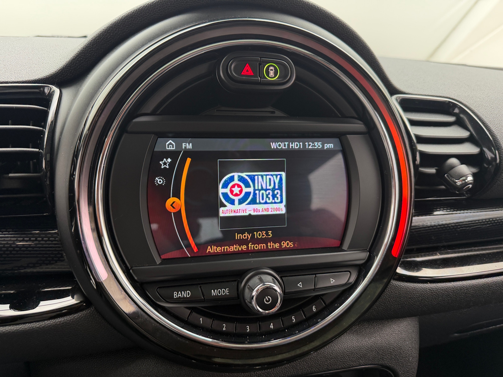 Thumbnail: 2019 MINI Cooper Clubman - 3