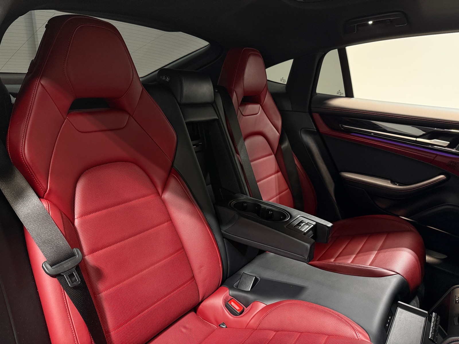 Thumbnail: 2024 Porsche Panamera - 6