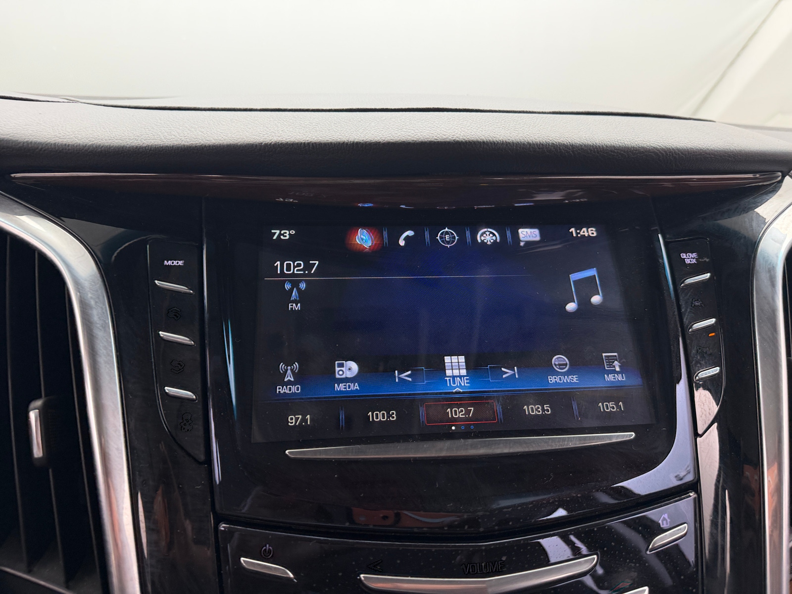 Thumbnail: 2019 Cadillac Escalade - 3