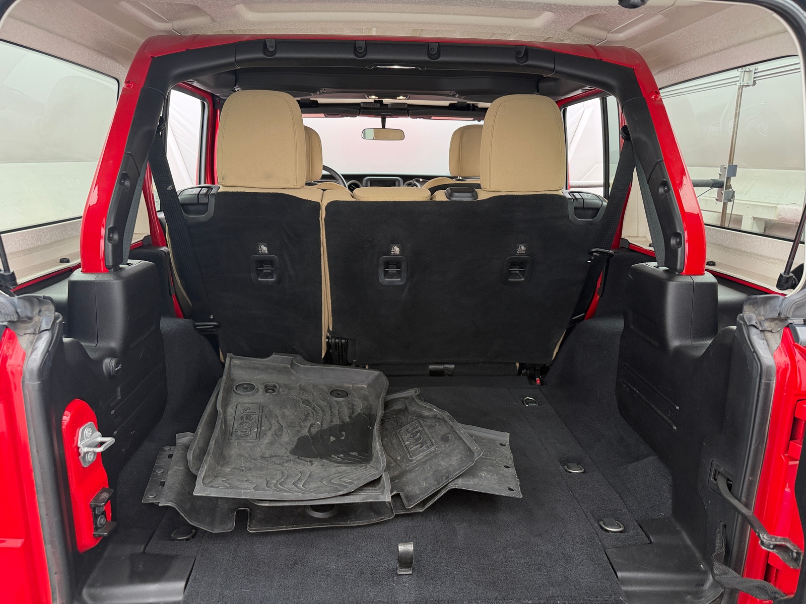 Thumbnail: 2019 Jeep Wrangler - 7