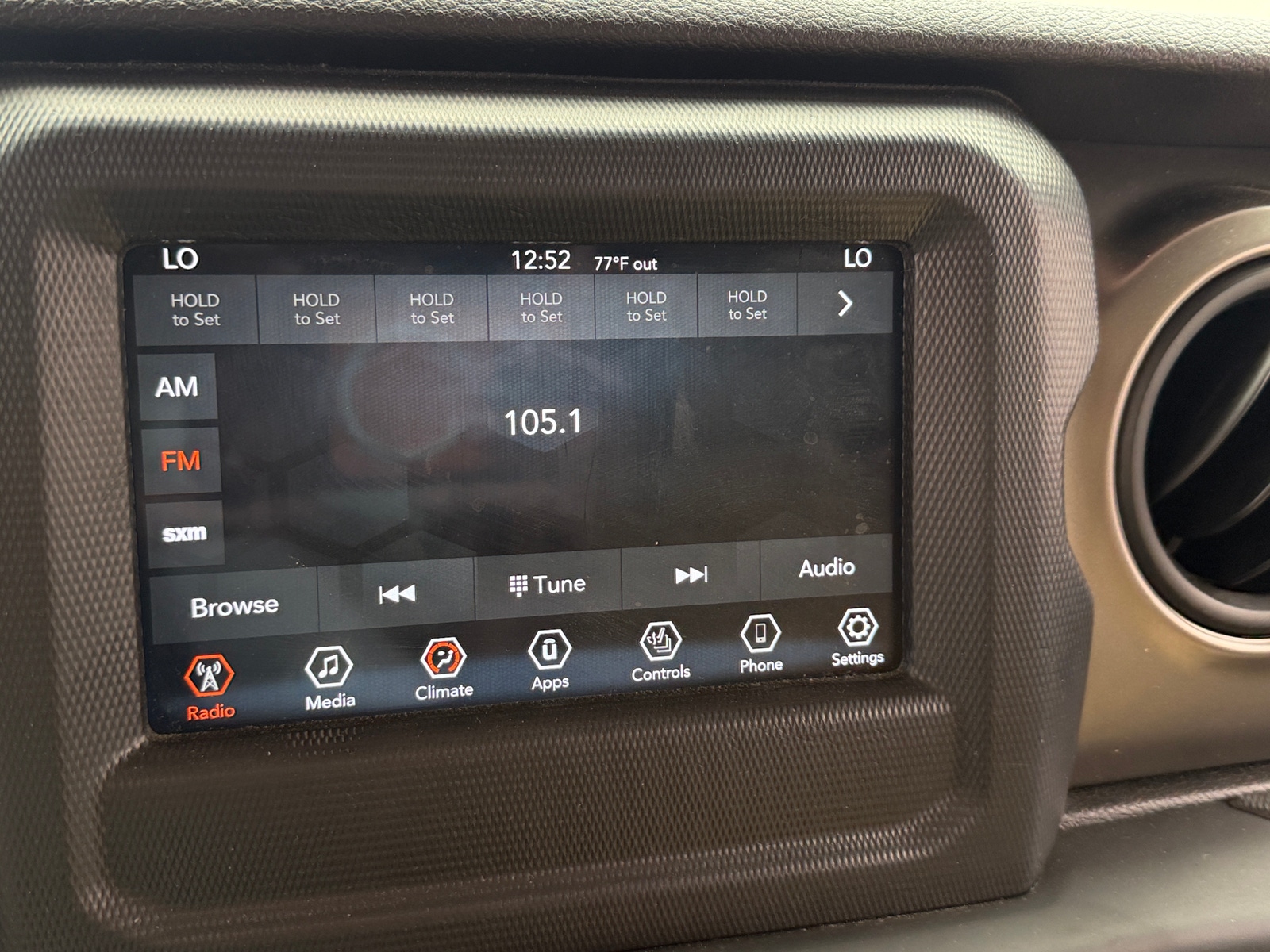 Thumbnail: 2019 Jeep Wrangler - 4
