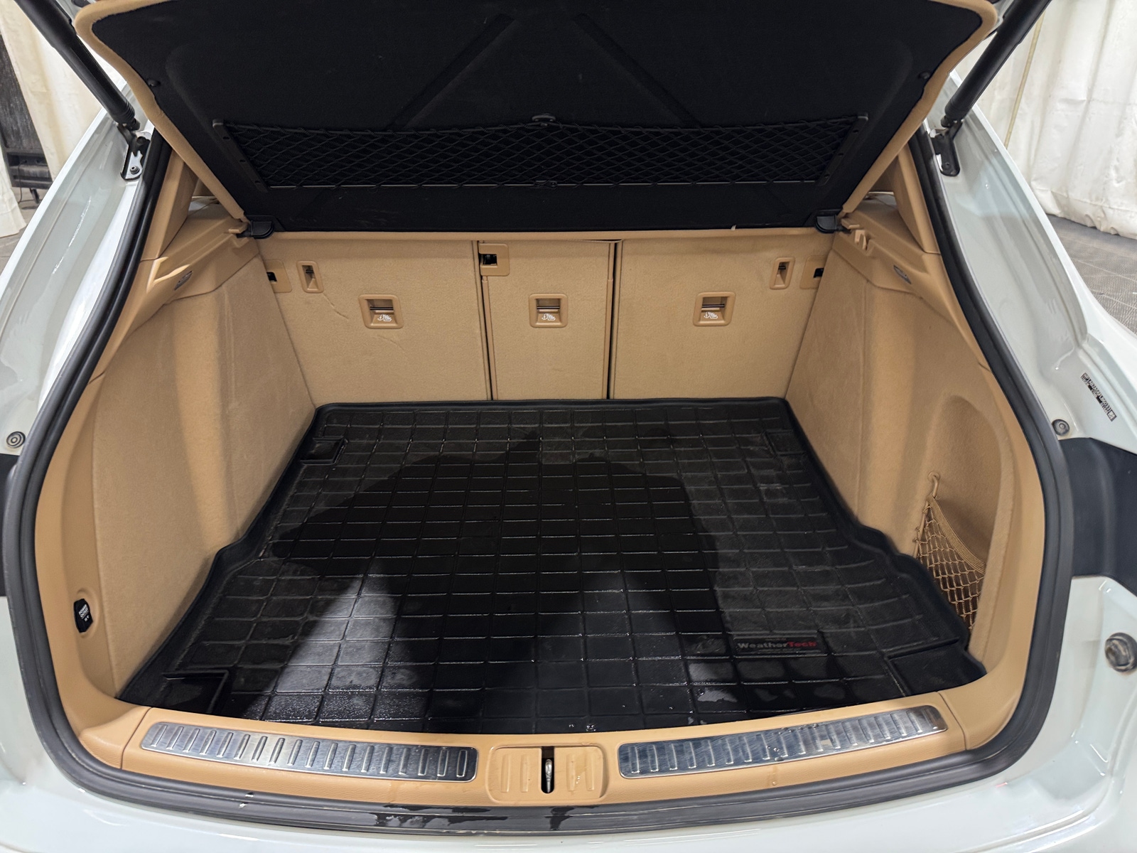 Thumbnail: 2015 Porsche Macan - 7
