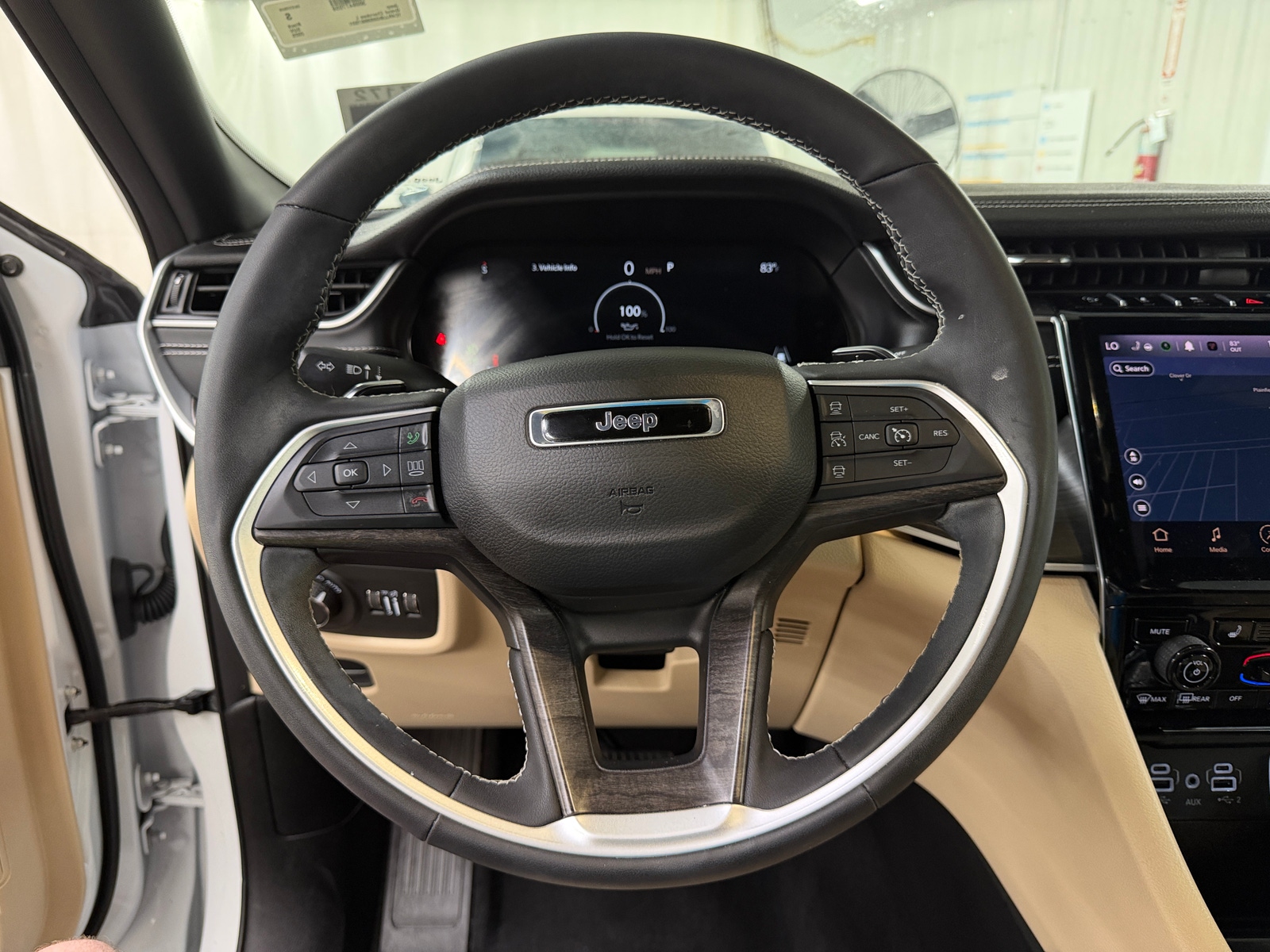 Thumbnail: 2025 Jeep Grand Cherokee L - 4