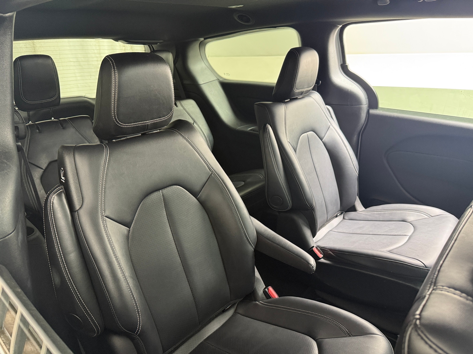 Thumbnail: 2024 Chrysler Pacifica - 5