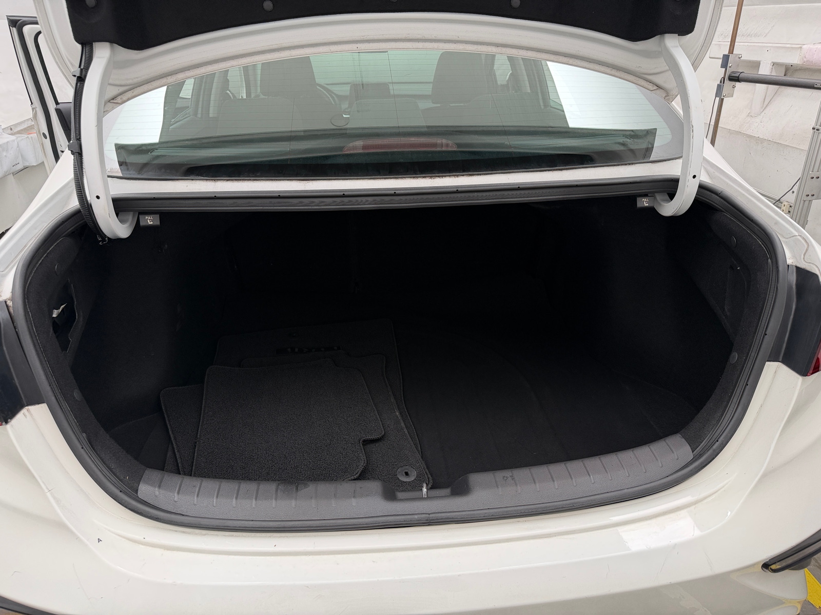 Thumbnail: 2020 Kia Forte - 7