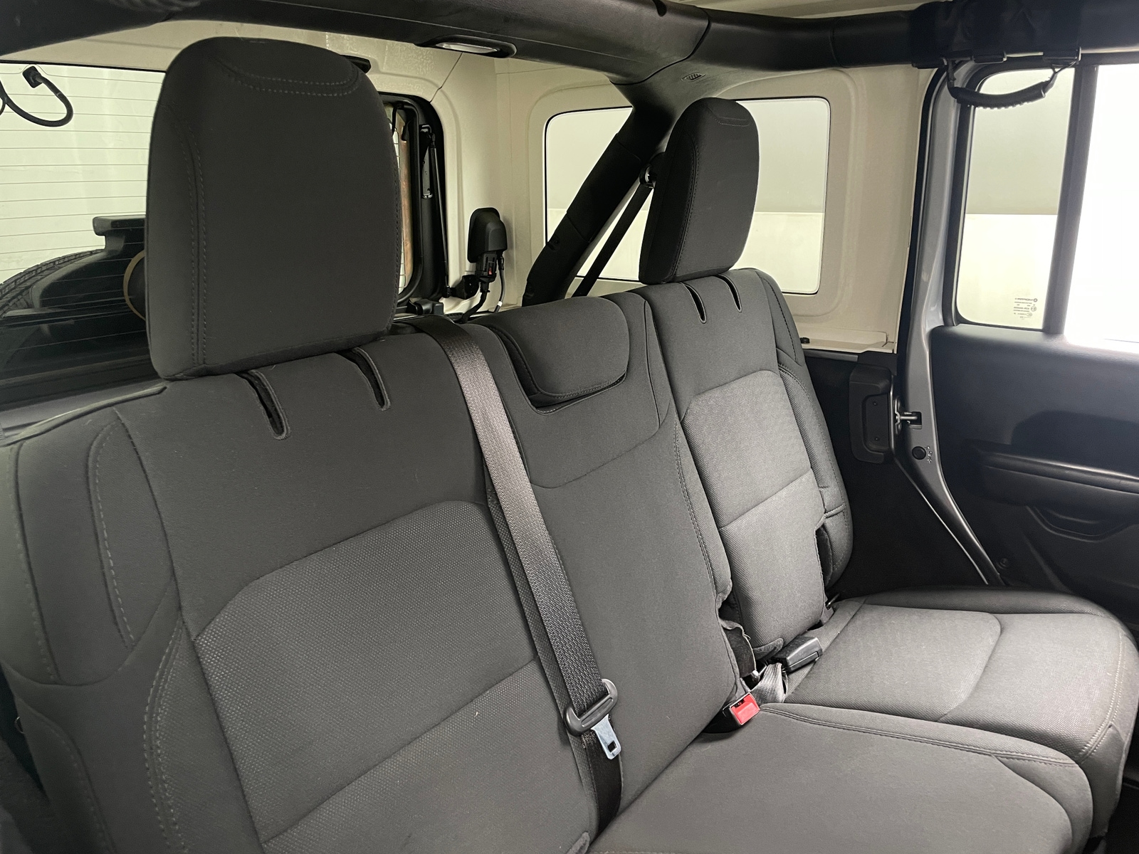 Thumbnail: 2020 Jeep Wrangler - 6