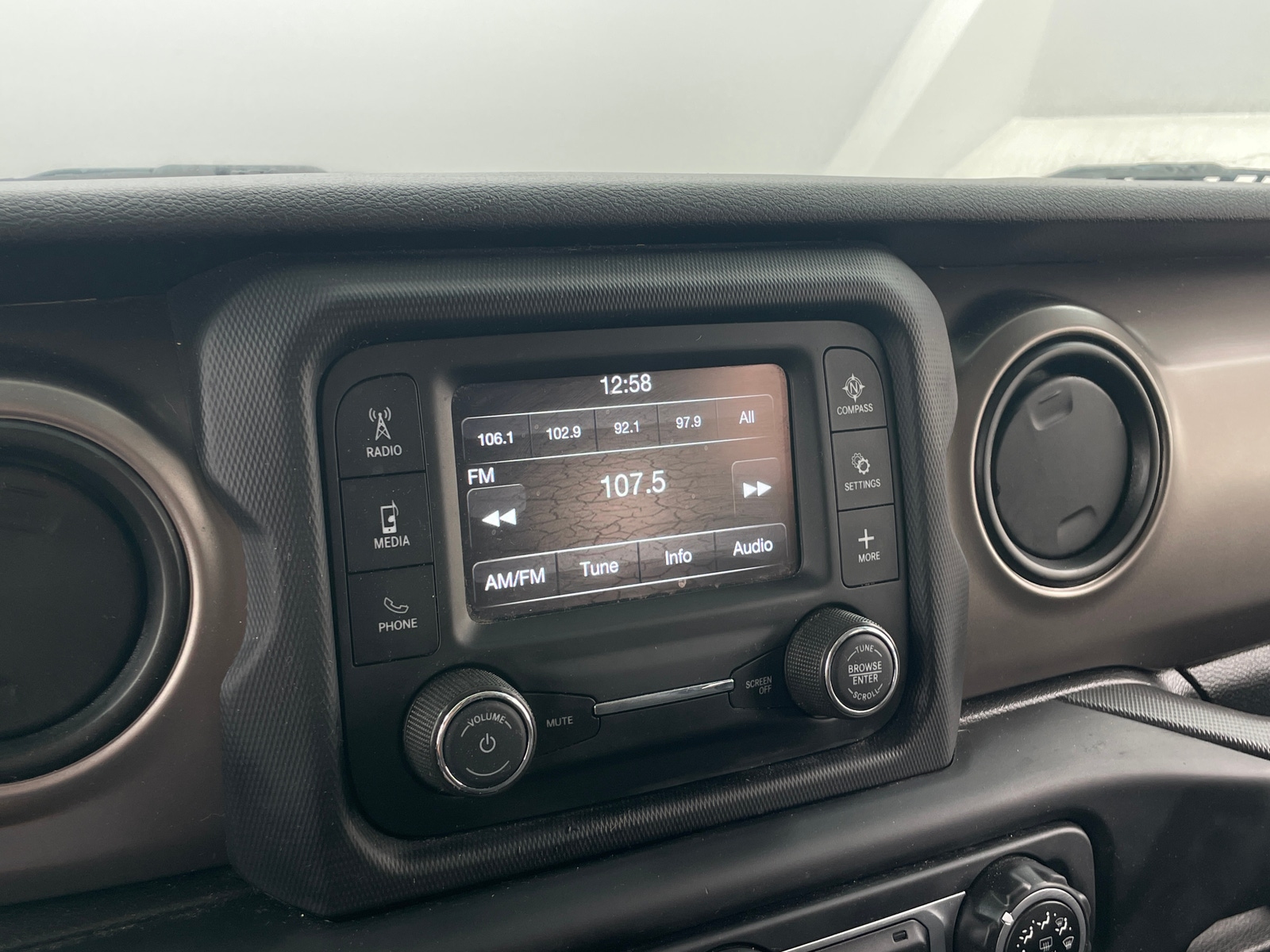 Thumbnail: 2020 Jeep Wrangler - 4