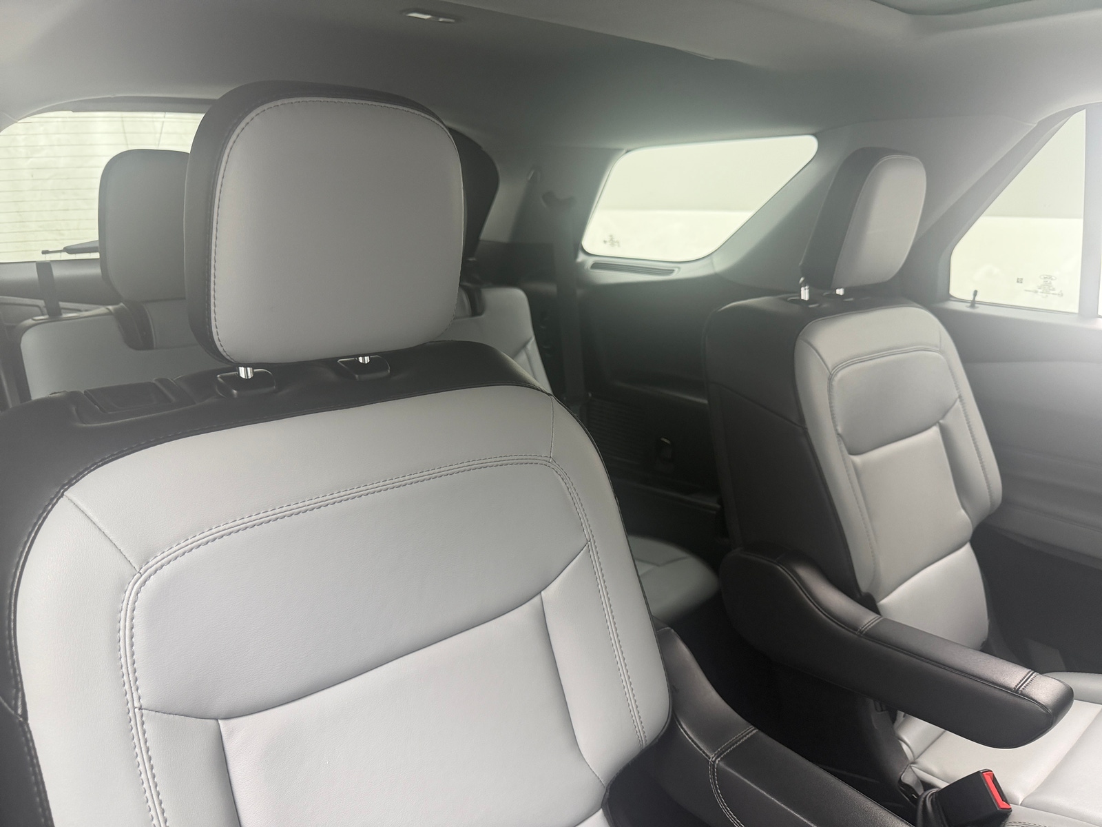 Thumbnail: 2021 Ford Explorer - 5