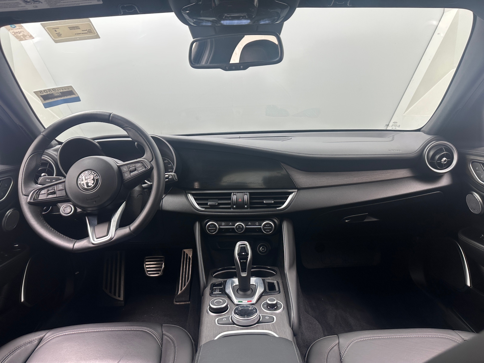 Thumbnail: 2022 Alfa Romeo Giulia - 2