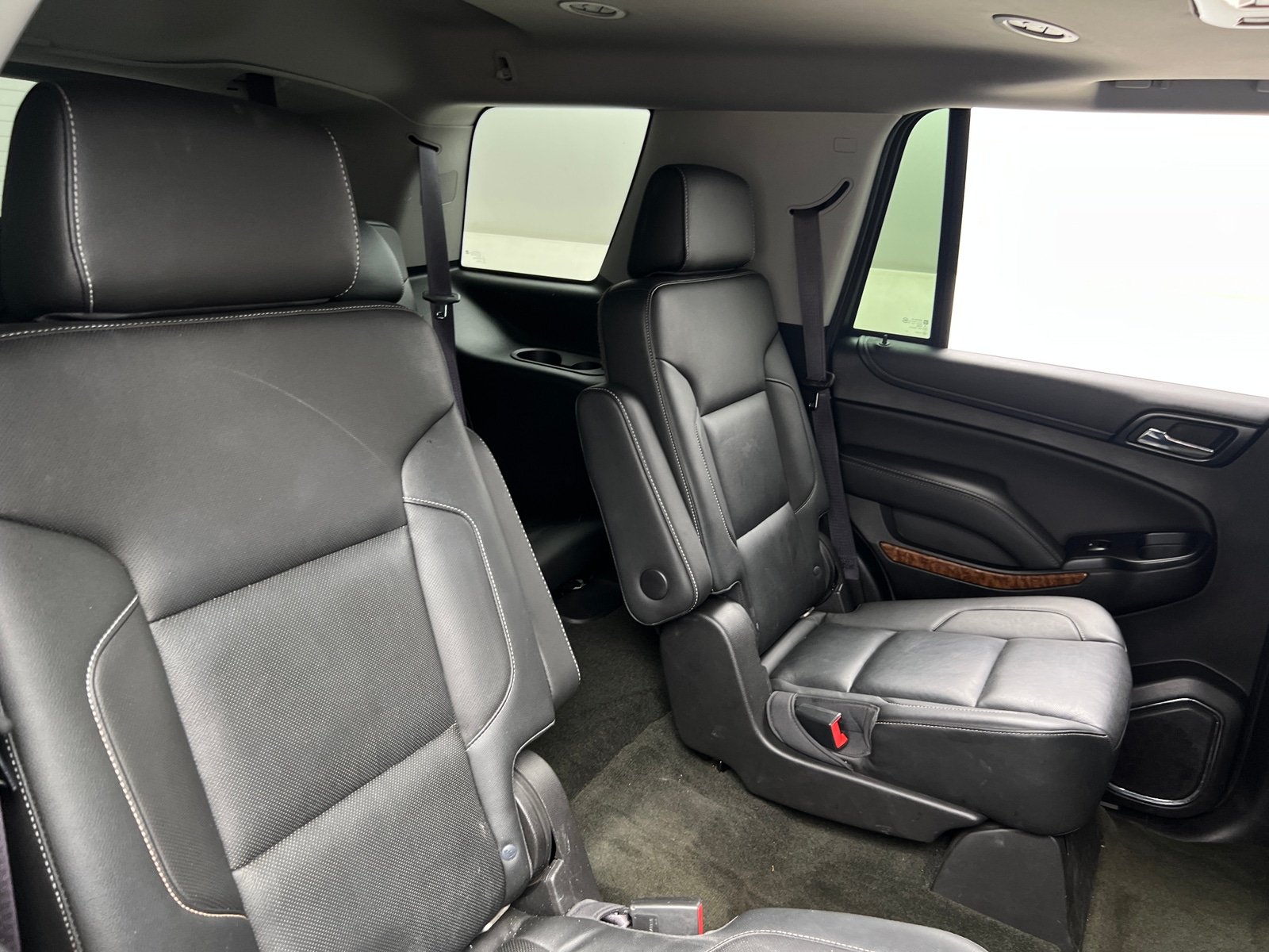 Thumbnail: 2017 Chevrolet Tahoe - 5