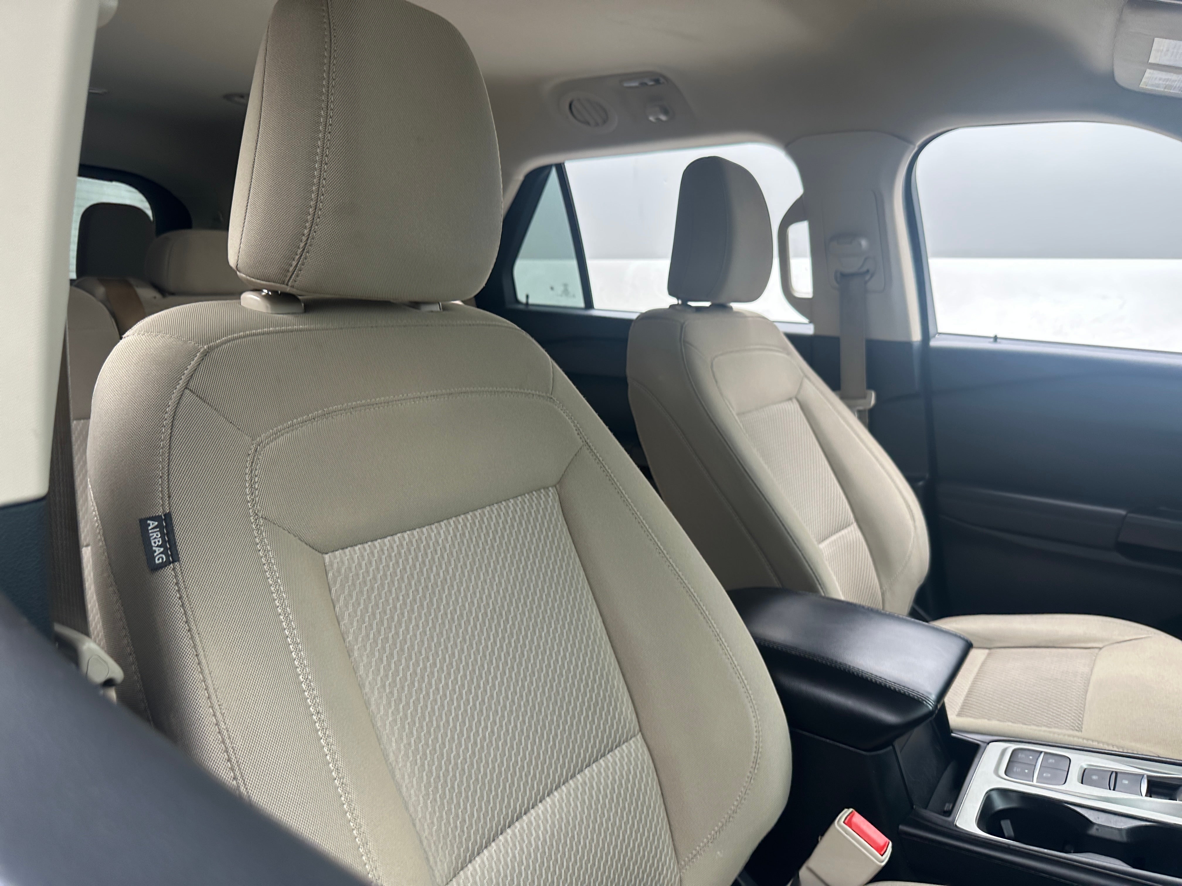 2021 Ford Explorer Base