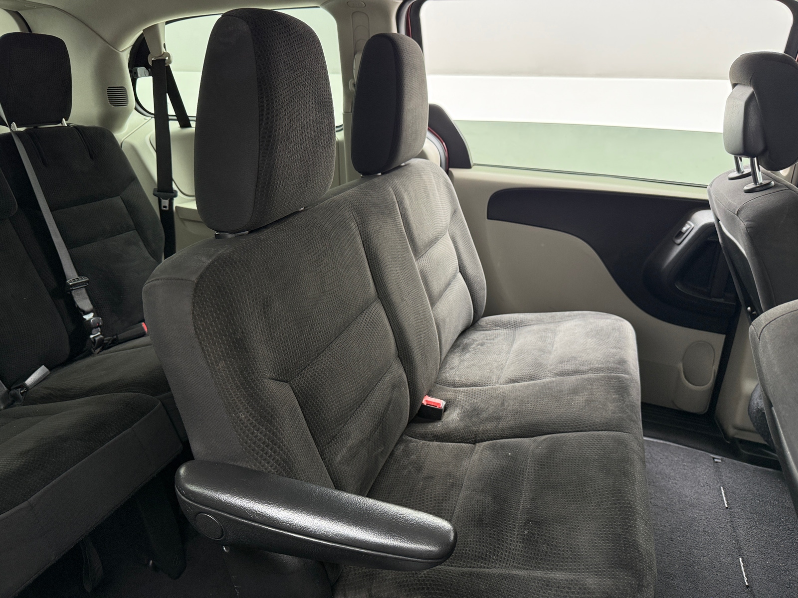 Thumbnail: 2018 Dodge Grand Caravan - 6