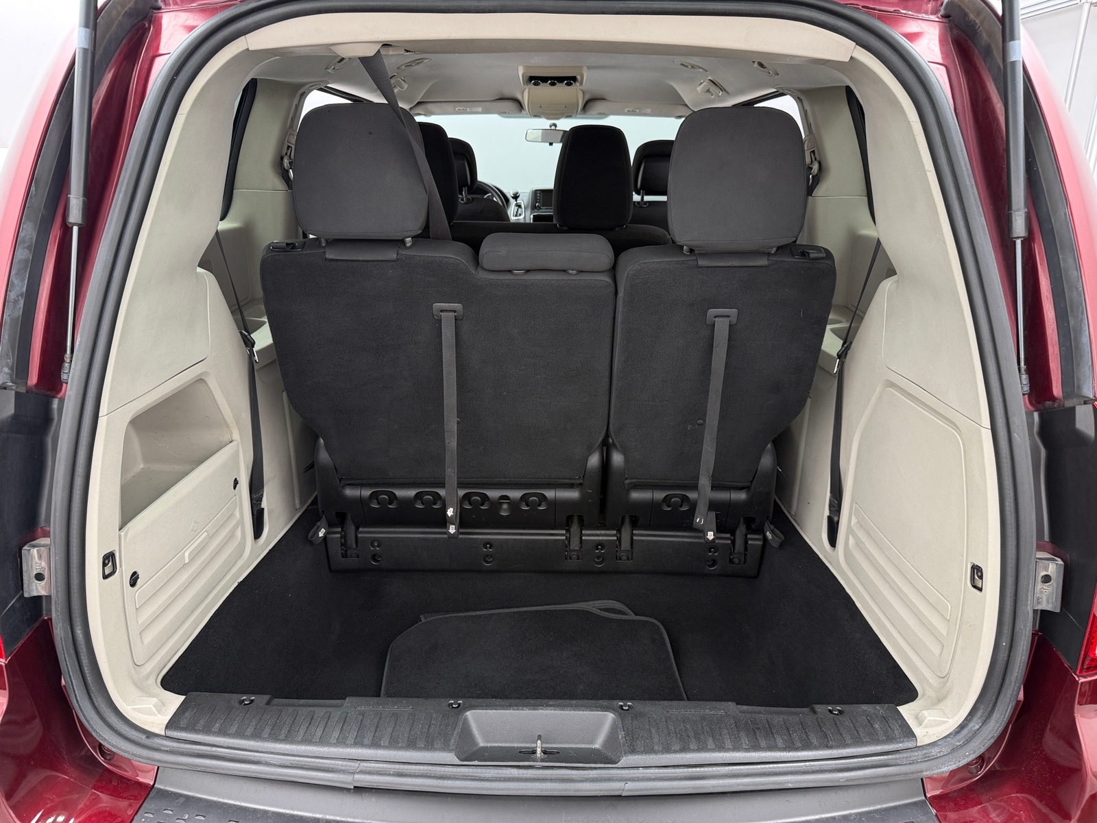 Thumbnail: 2018 Dodge Grand Caravan - 7