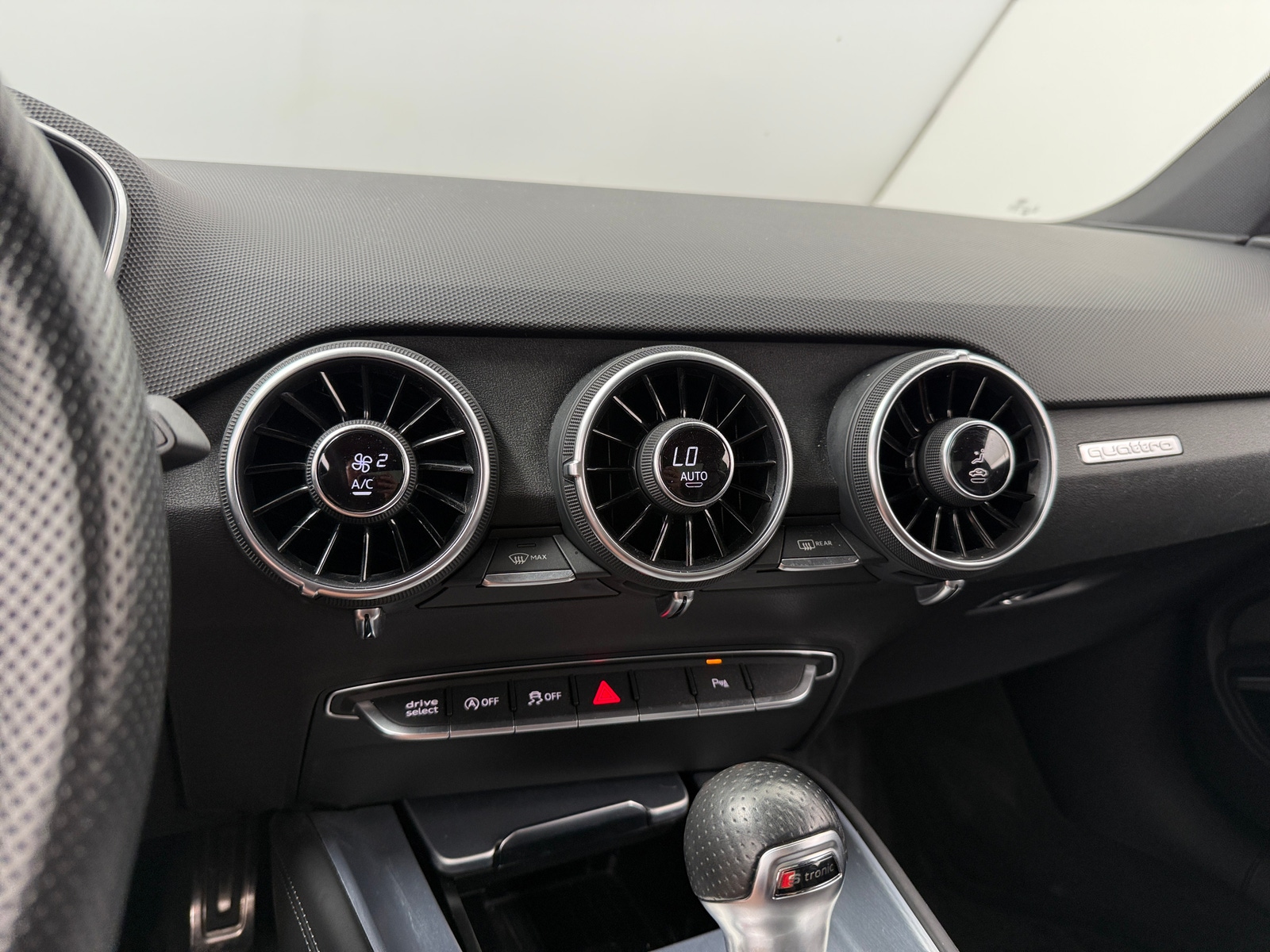 Thumbnail: 2020 Audi TT - 2