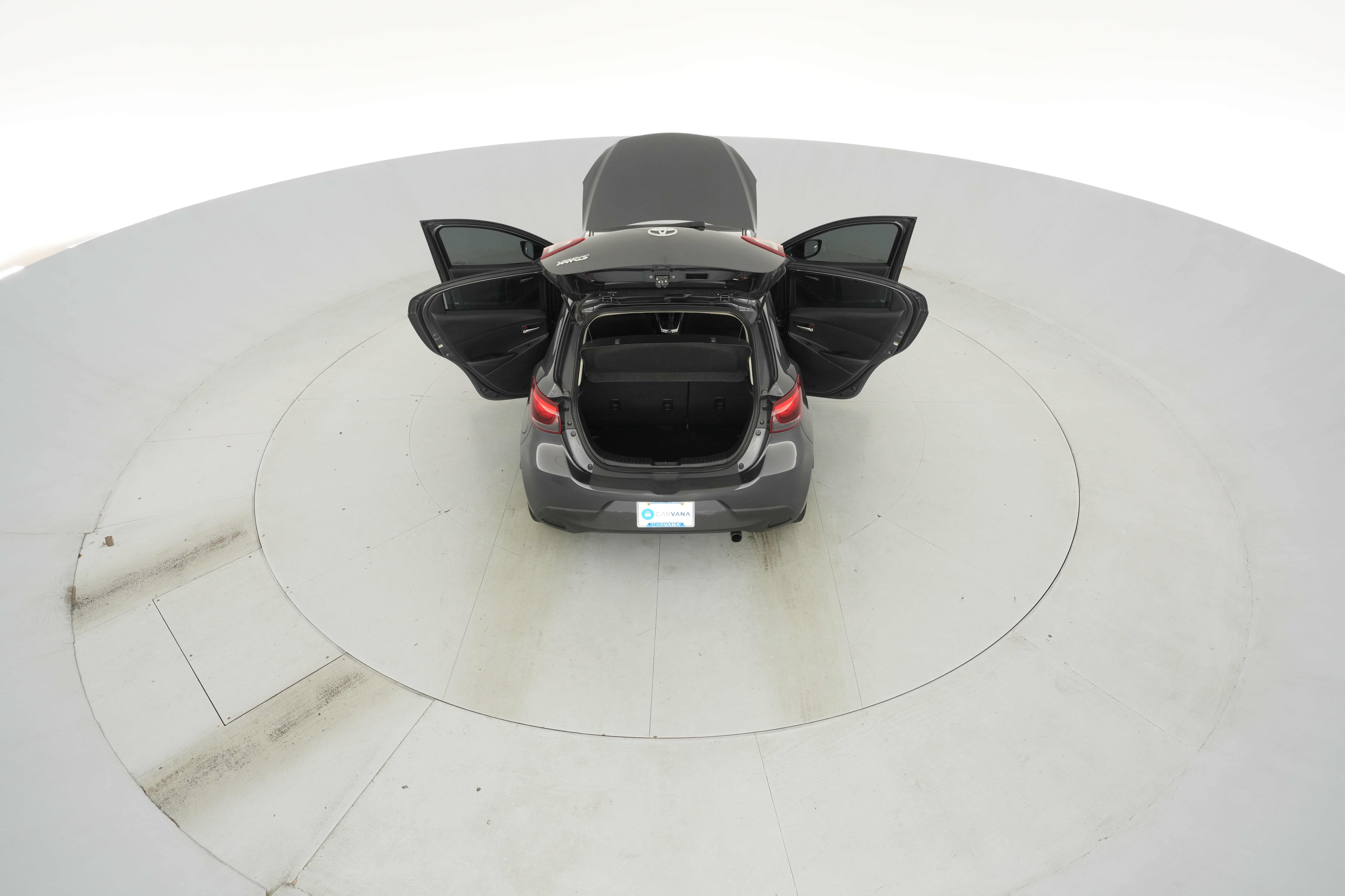 2020 Toyota Yaris LE - Photo 50