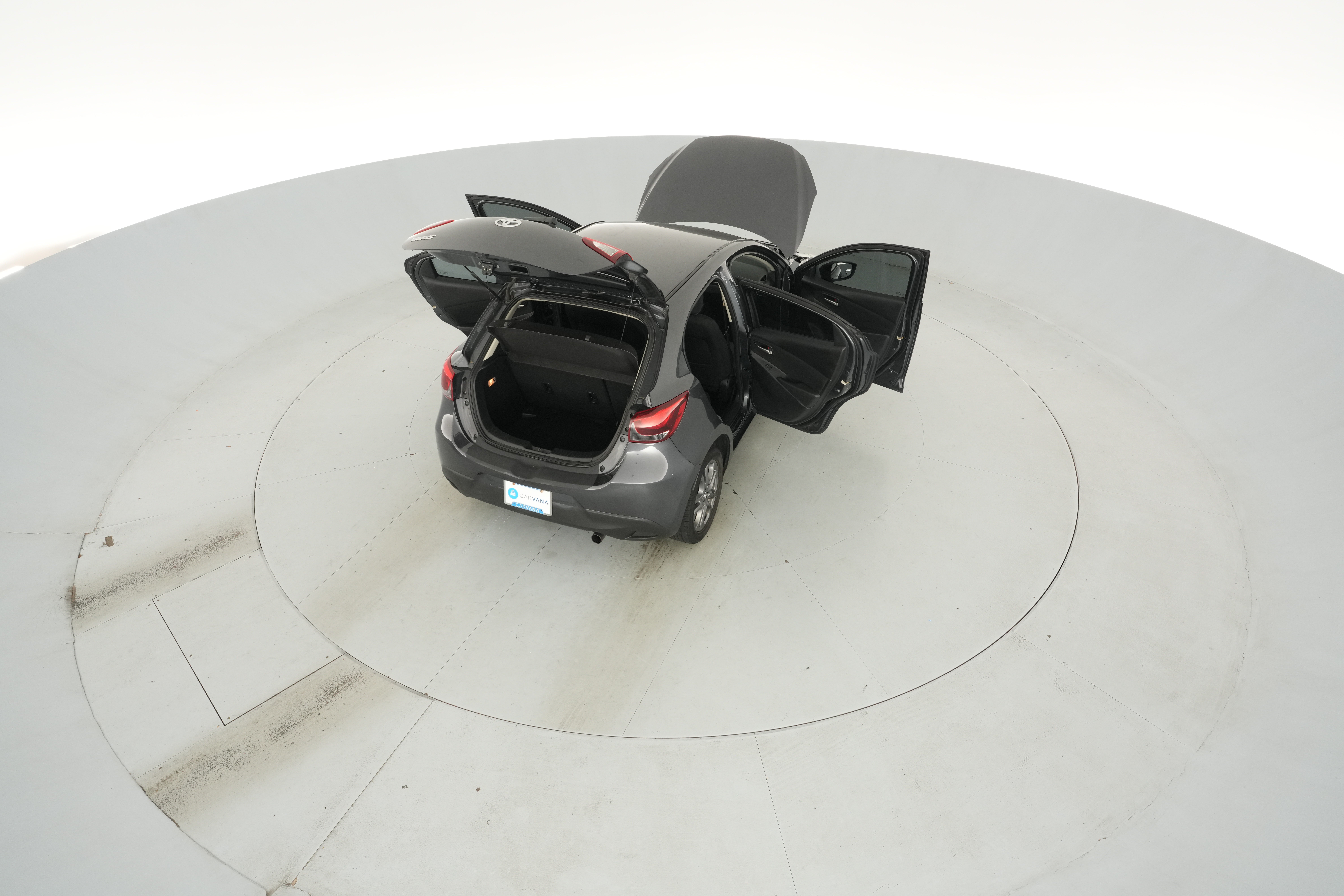 2020 Toyota Yaris LE - Photo 51