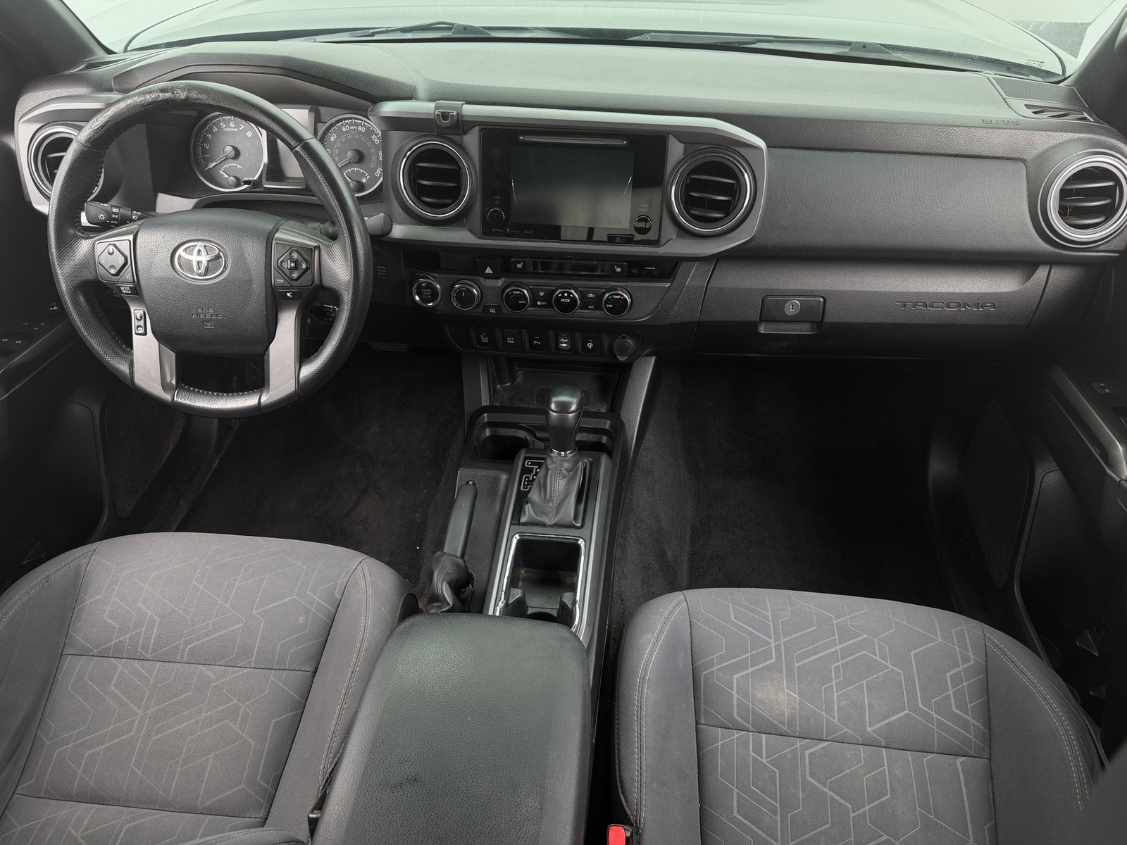 Thumbnail: 2017 Toyota Tacoma - 3