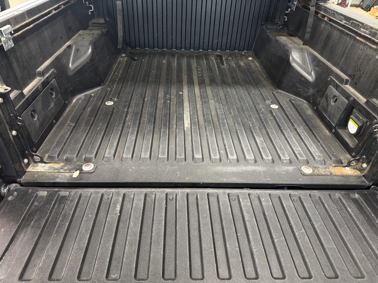 Thumbnail: 2017 Toyota Tacoma - 7