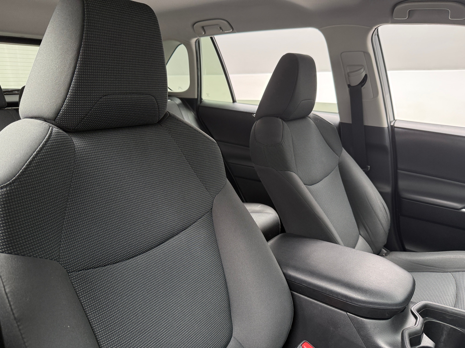 Thumbnail: 2021 Toyota RAV4 - 2