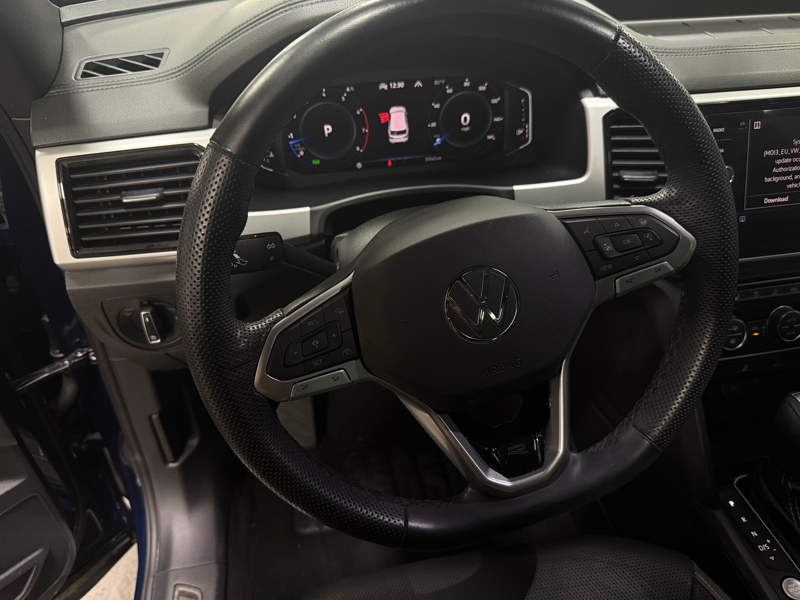 Thumbnail: 2023 Volkswagen Atlas - 4