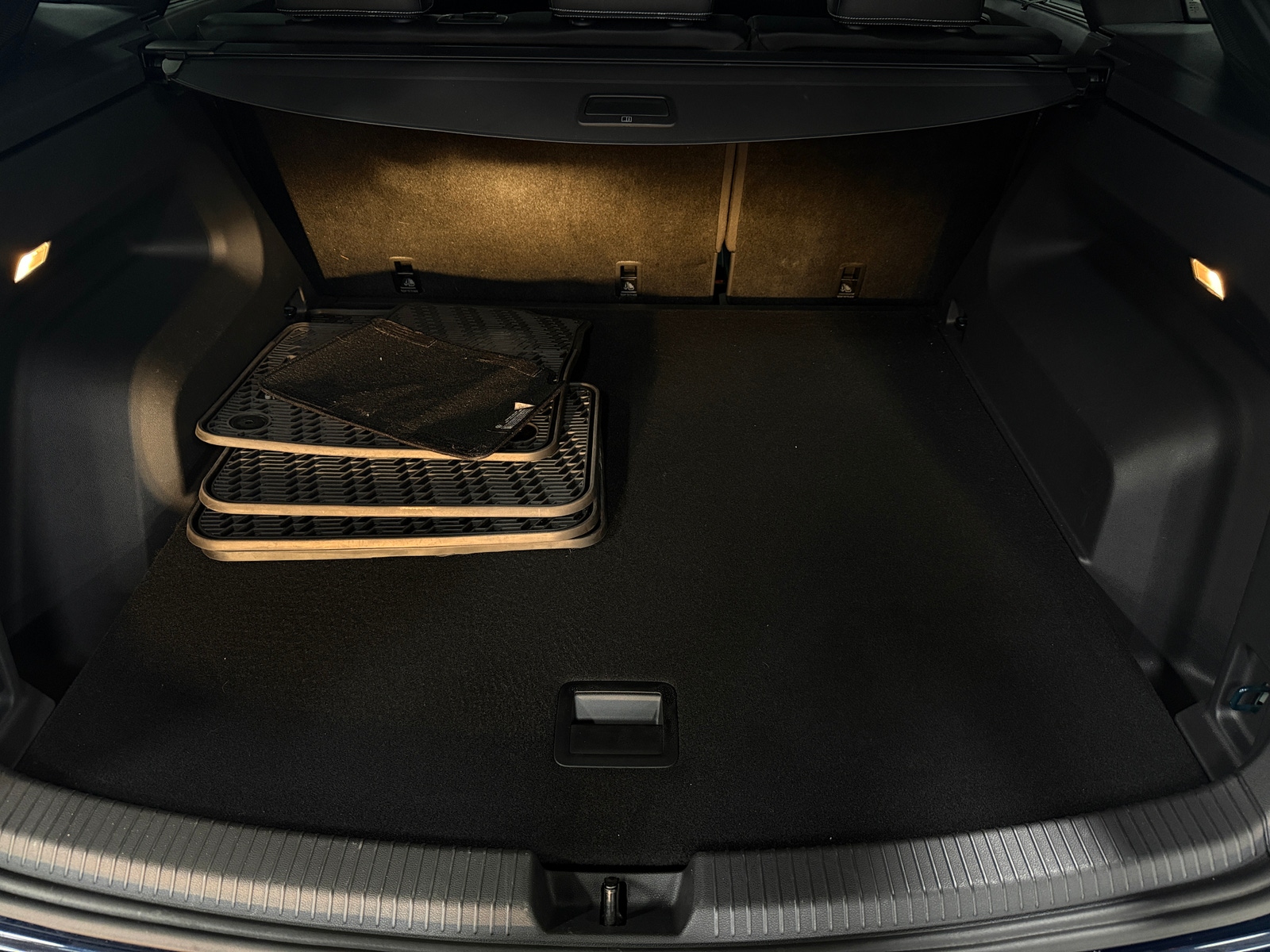 Thumbnail: 2023 Volkswagen Atlas - 6