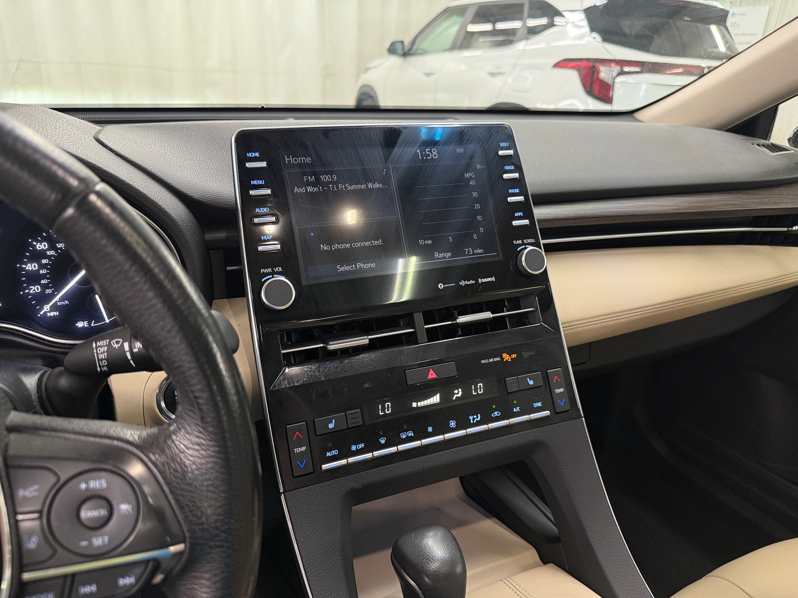 Thumbnail: 2019 Toyota Avalon - 4