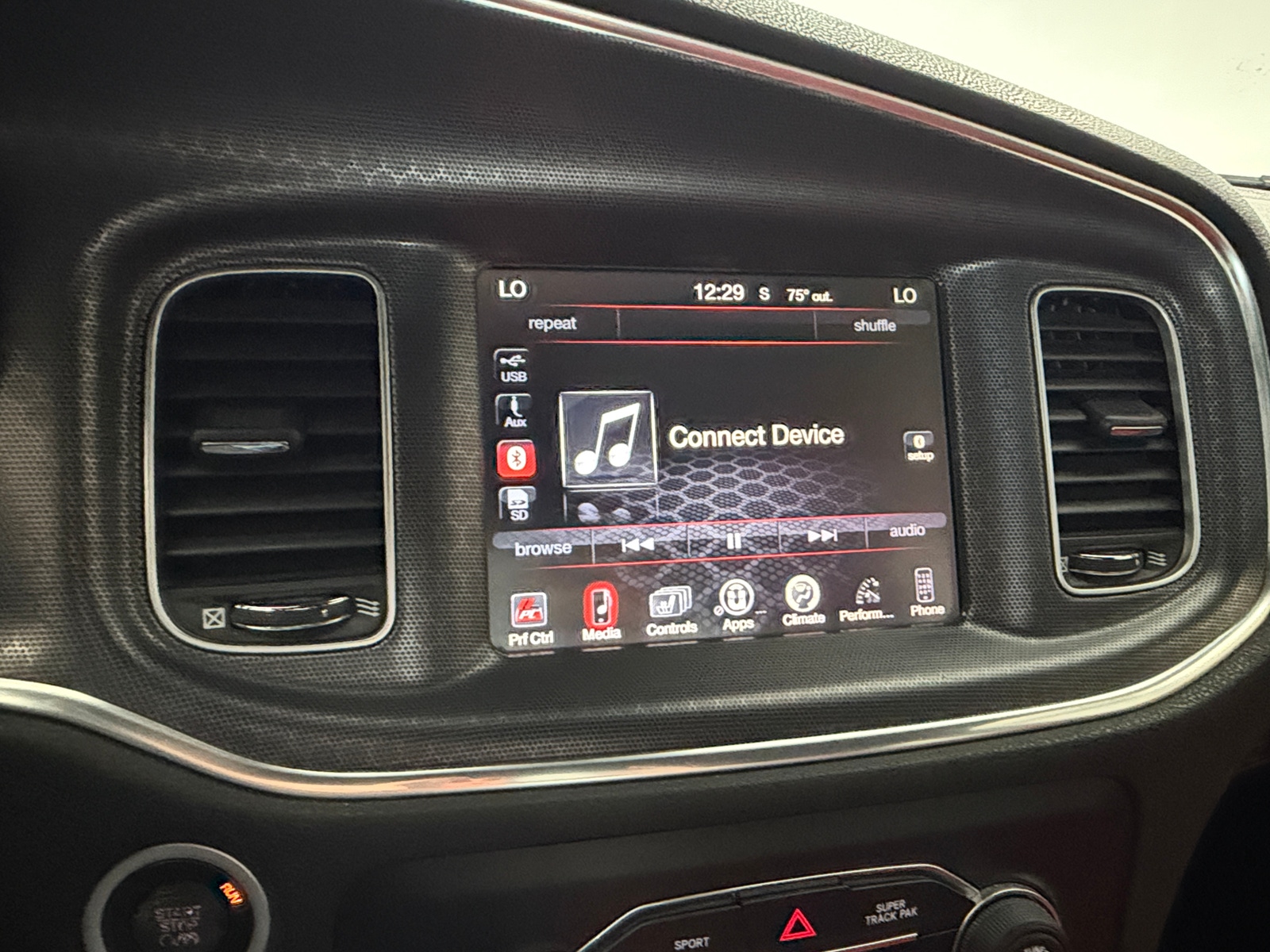 Thumbnail: 2016 Dodge Charger - 3