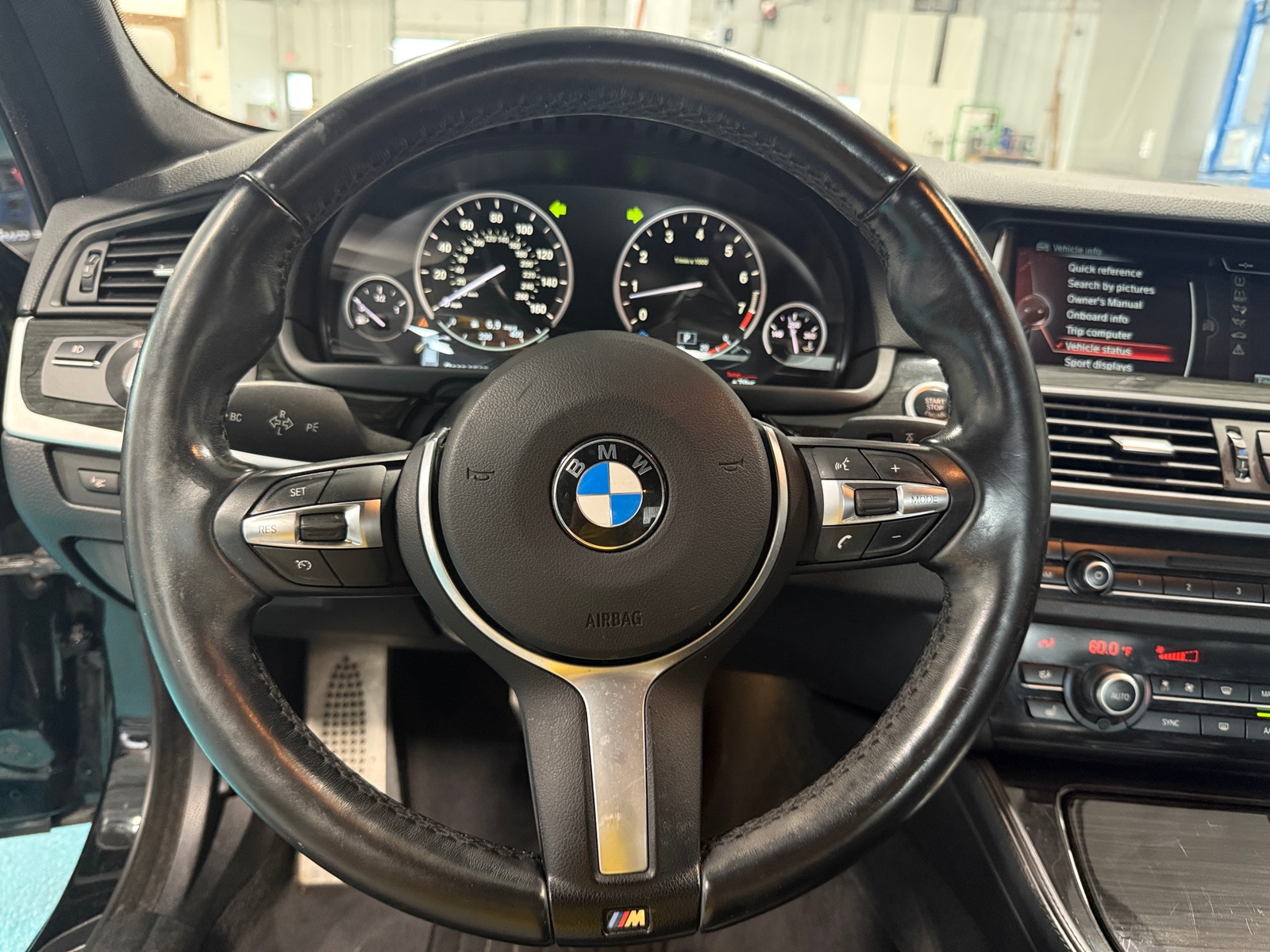 Thumbnail: 2015 BMW 5 Series - 4