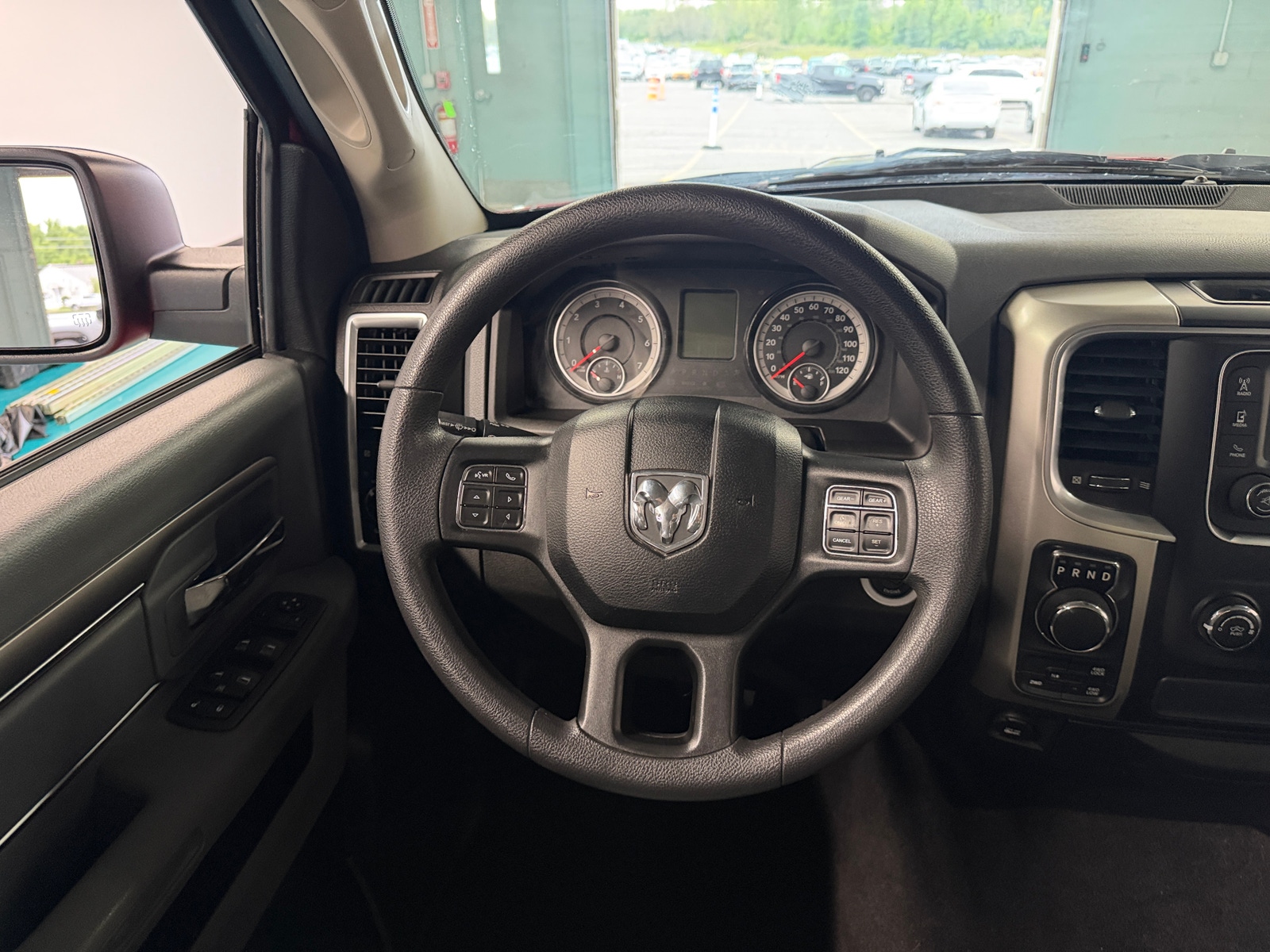 Thumbnail: 2019 RAM 1500 Classic - 5