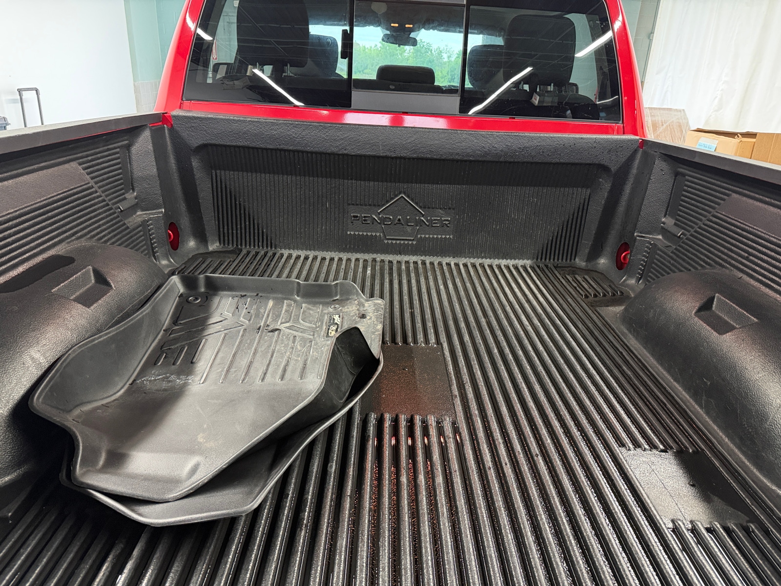 Thumbnail: 2019 RAM 1500 Classic - 7