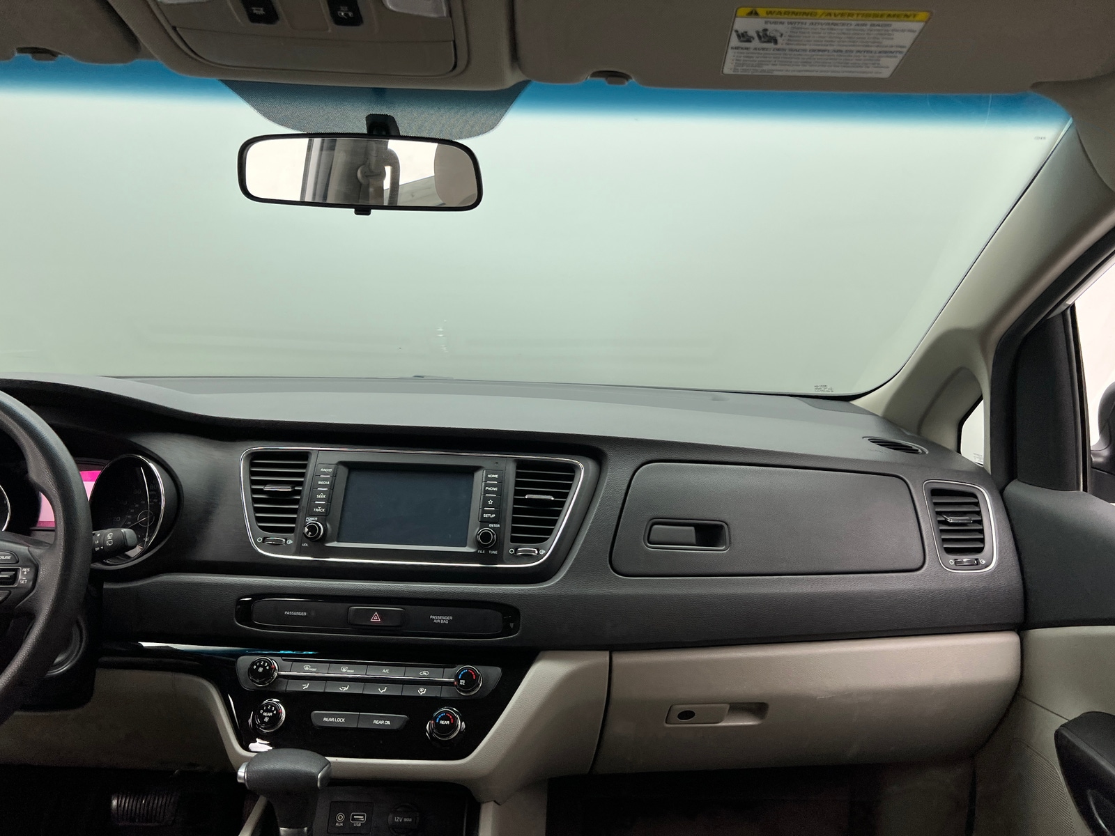 Thumbnail: 2019 Kia Sedona - 3