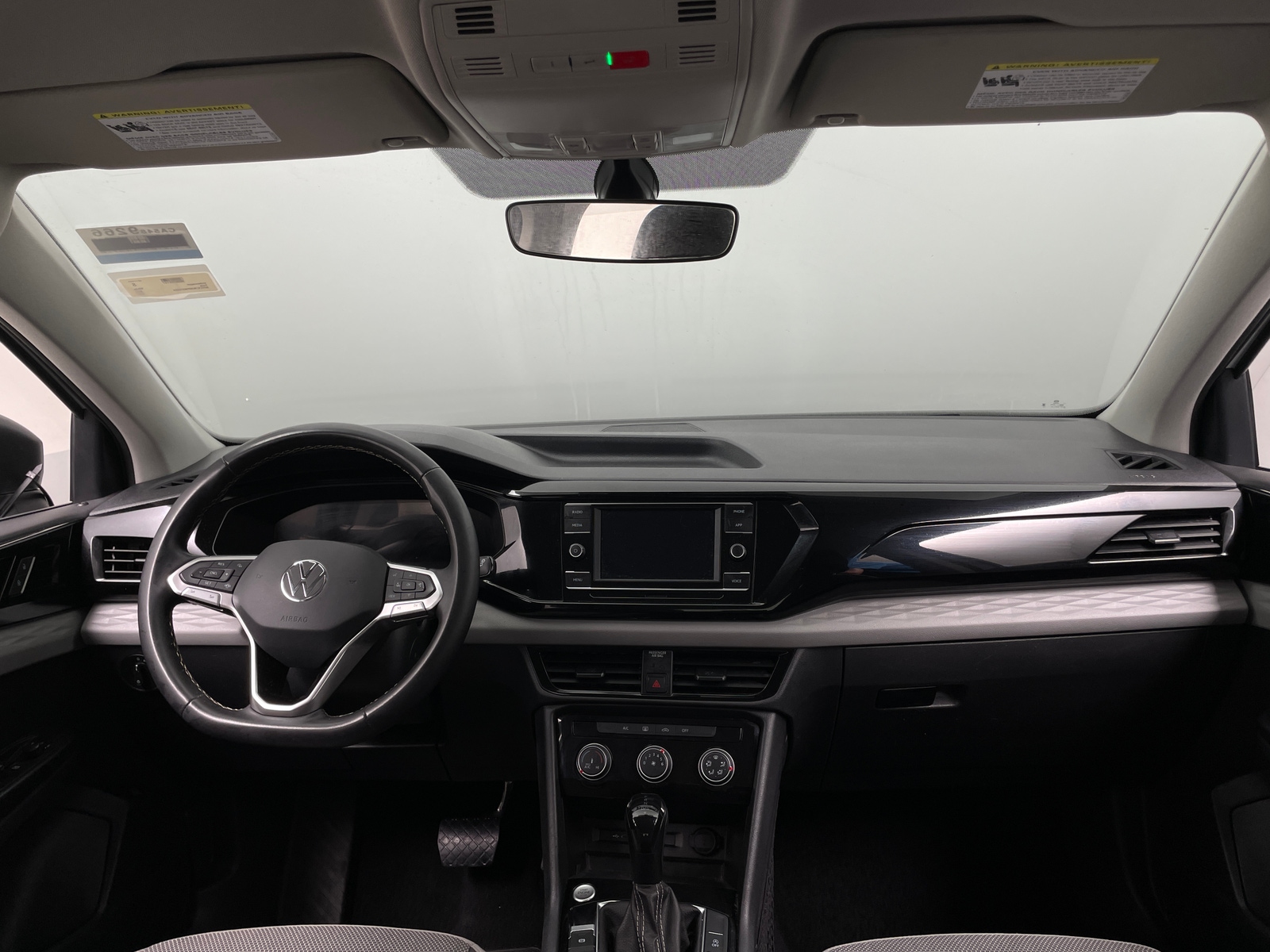 Thumbnail: 2023 Volkswagen Taos - 3