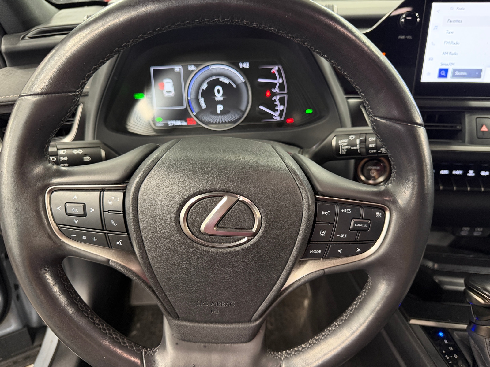 Thumbnail: 2023 Lexus UX - 4