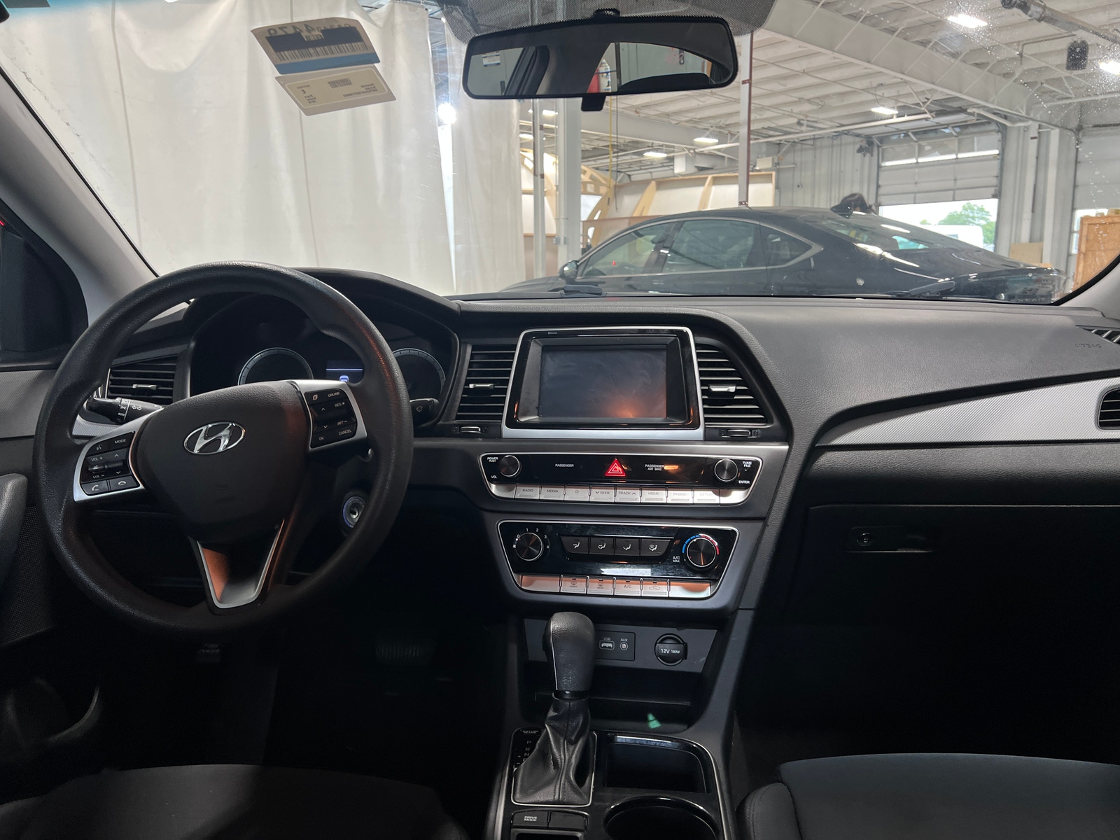 Thumbnail: 2019 Hyundai Sonata - 3