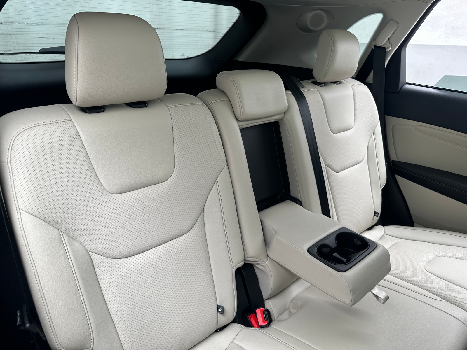 Thumbnail: 2017 Ford Edge - 5