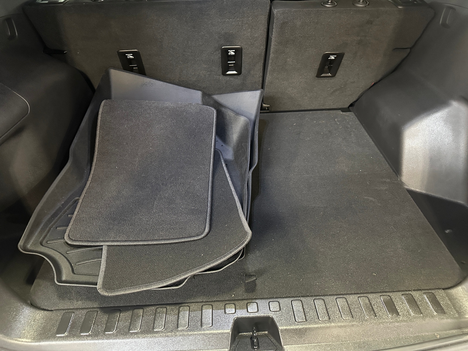 Thumbnail: 2019 Chevrolet Equinox - 7
