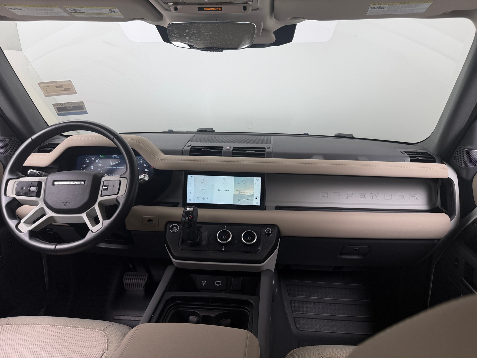 Thumbnail: 2021 Land Rover Defender - 3