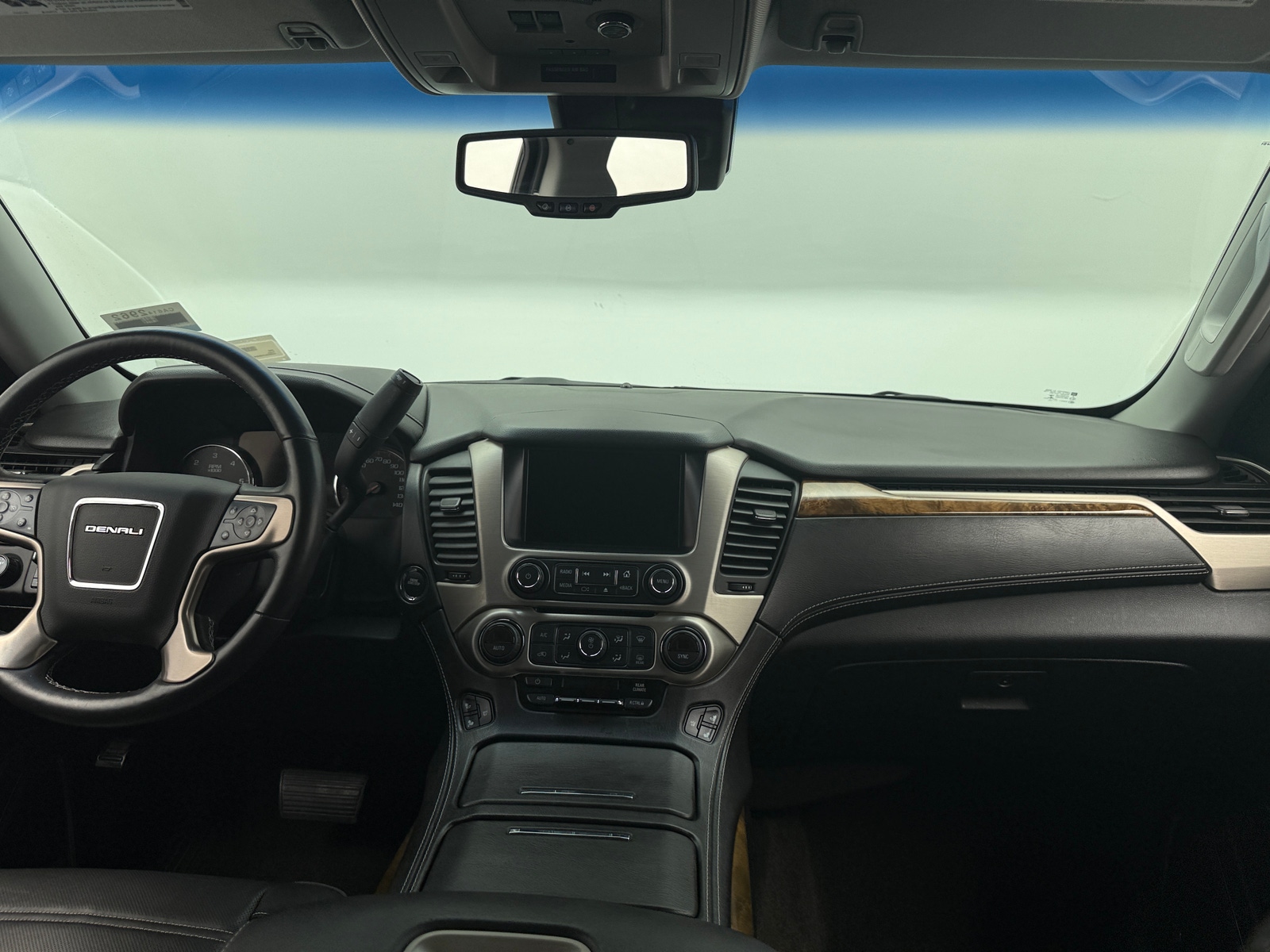 Thumbnail: 2016 GMC Yukon - 2