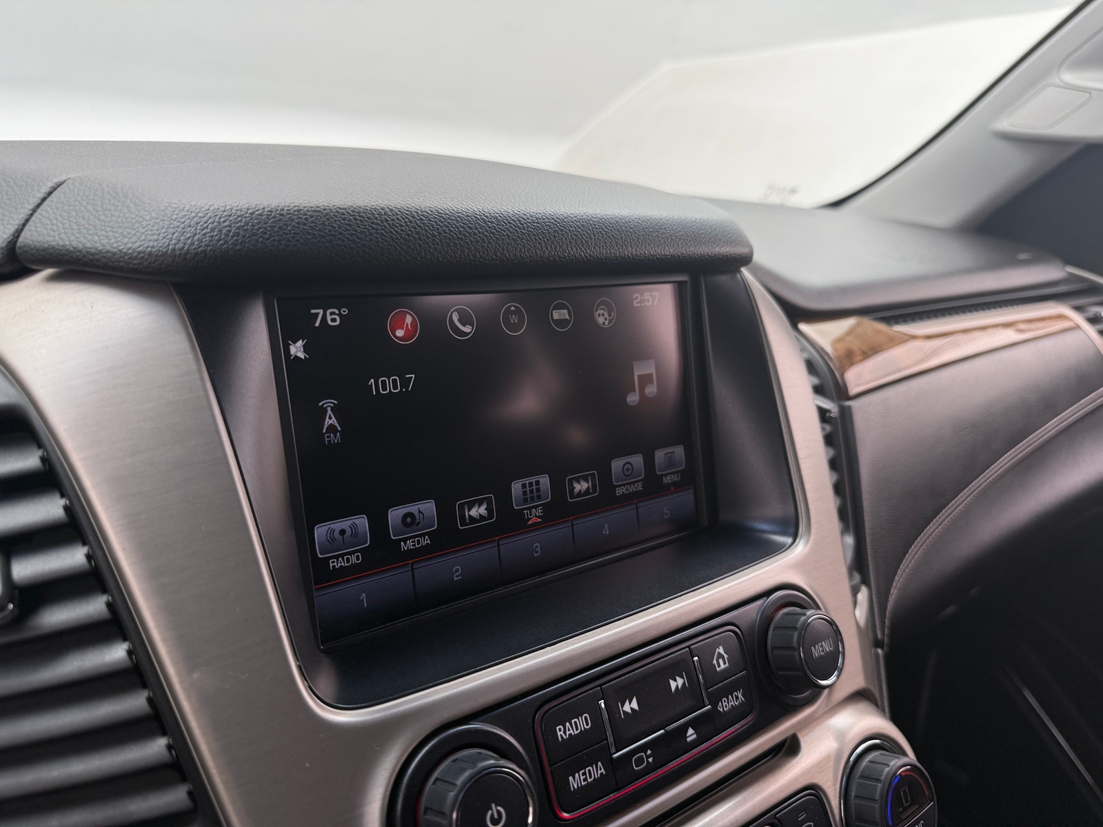 Thumbnail: 2016 GMC Yukon - 3