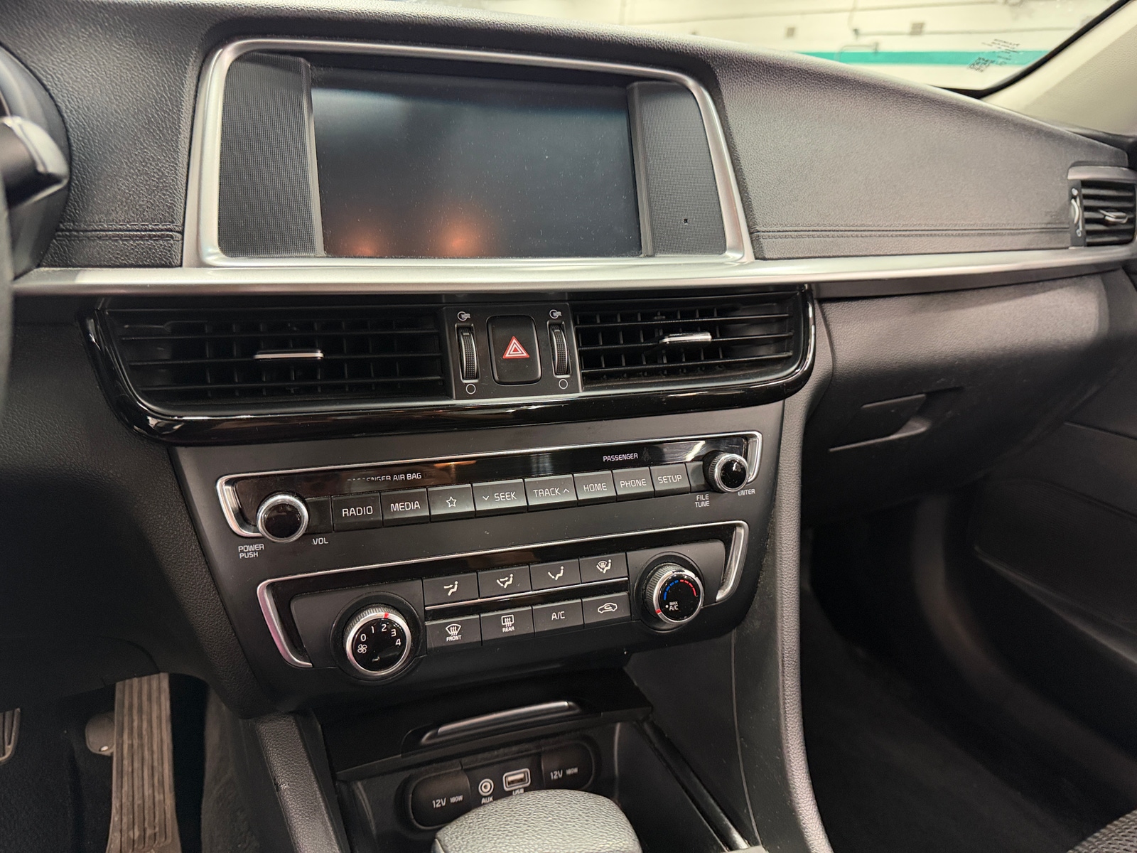 Thumbnail: 2019 Kia Optima - 4