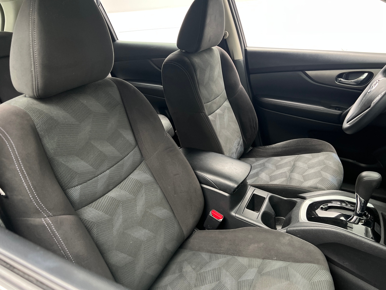 Thumbnail: 2015 Nissan Rogue - 2