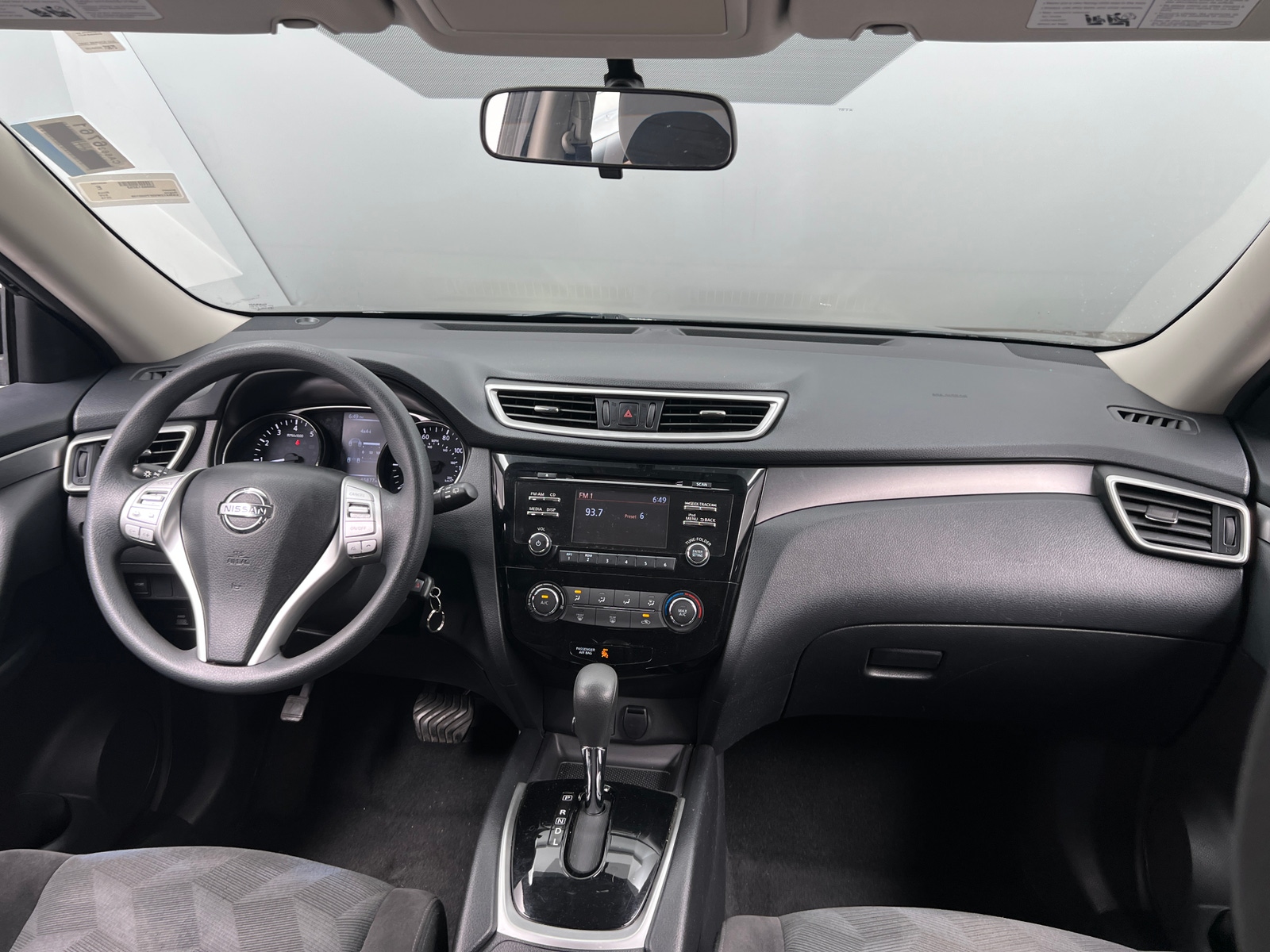 Thumbnail: 2015 Nissan Rogue - 3
