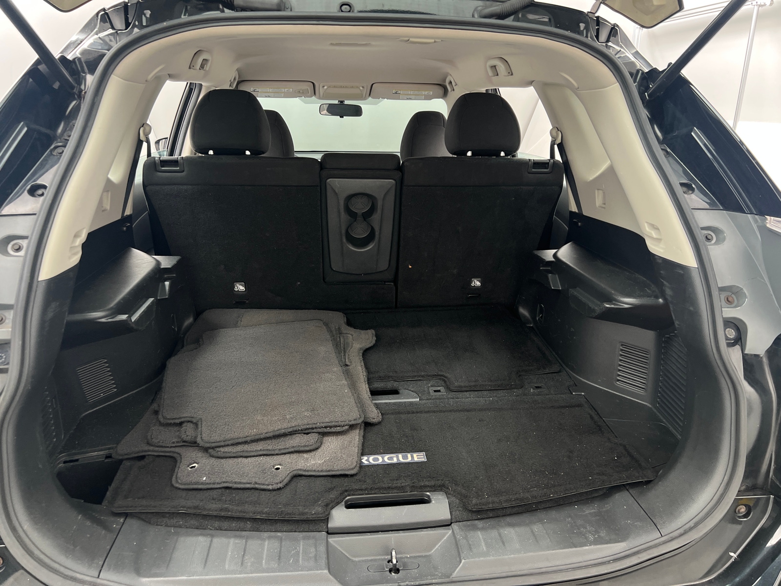 Thumbnail: 2015 Nissan Rogue - 7