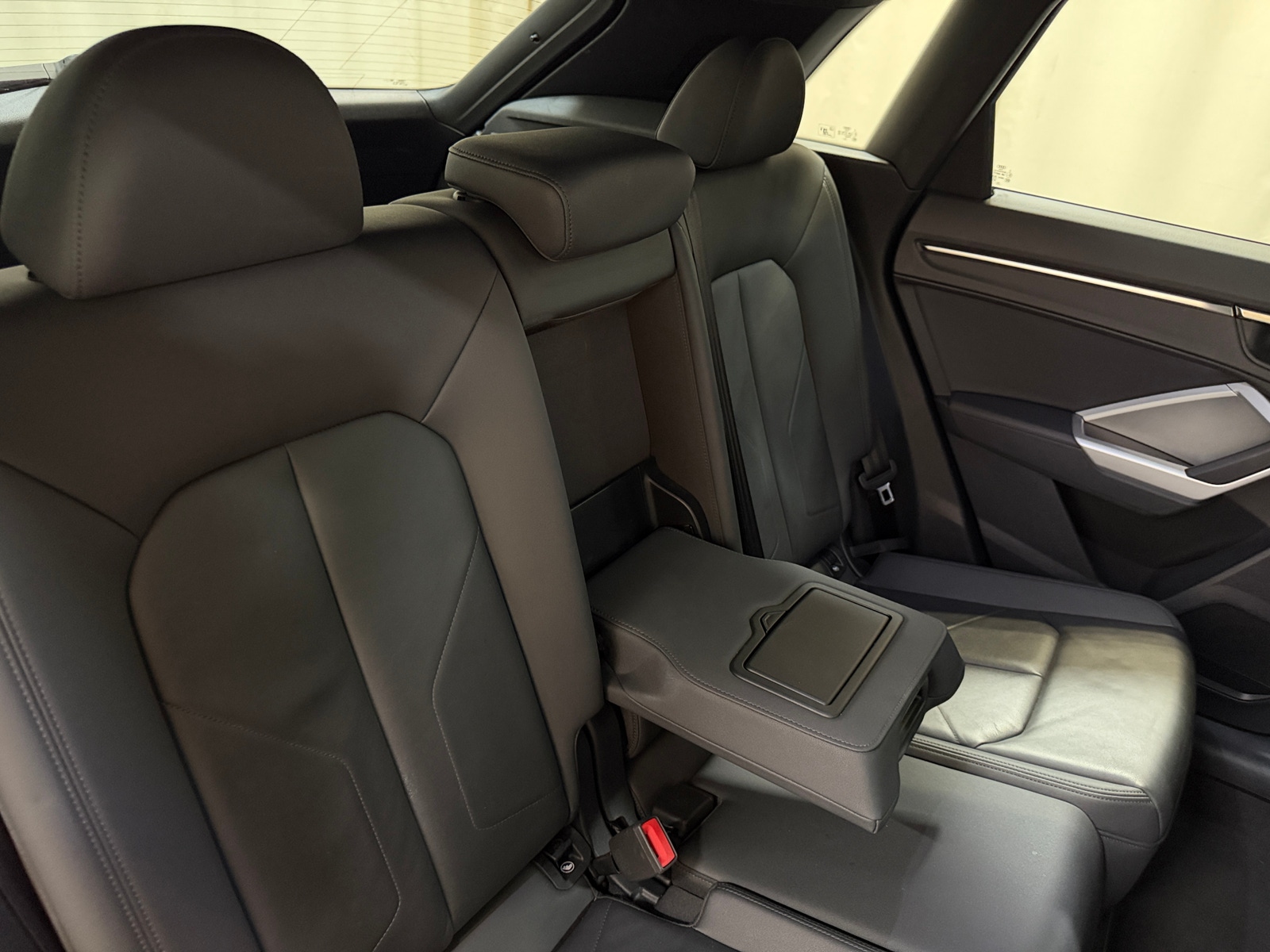Thumbnail: 2024 Audi Q3 - 6