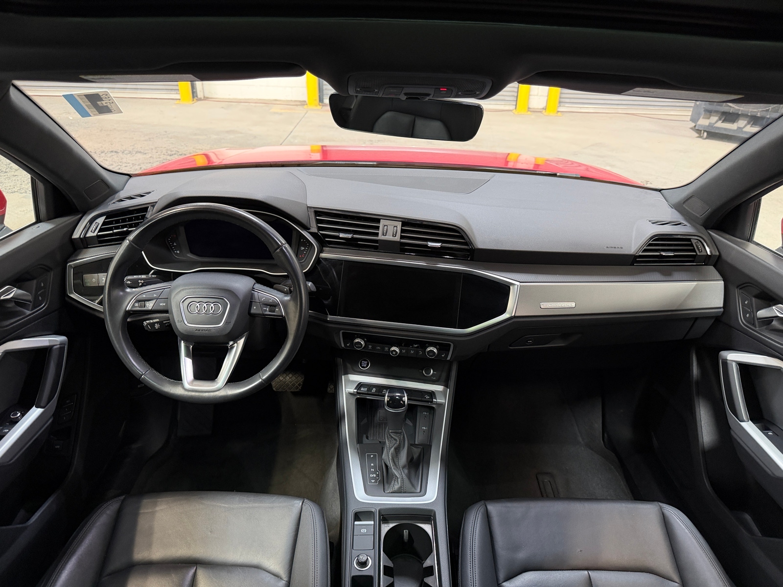 Thumbnail: 2024 Audi Q3 - 3