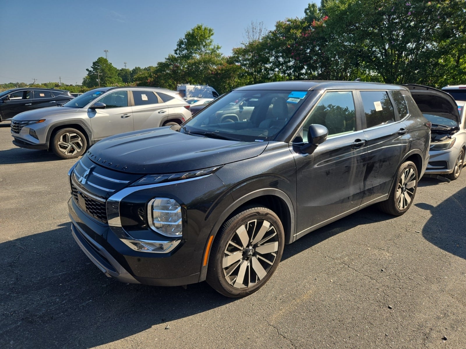 2025 Mitsubishi Outlander SE