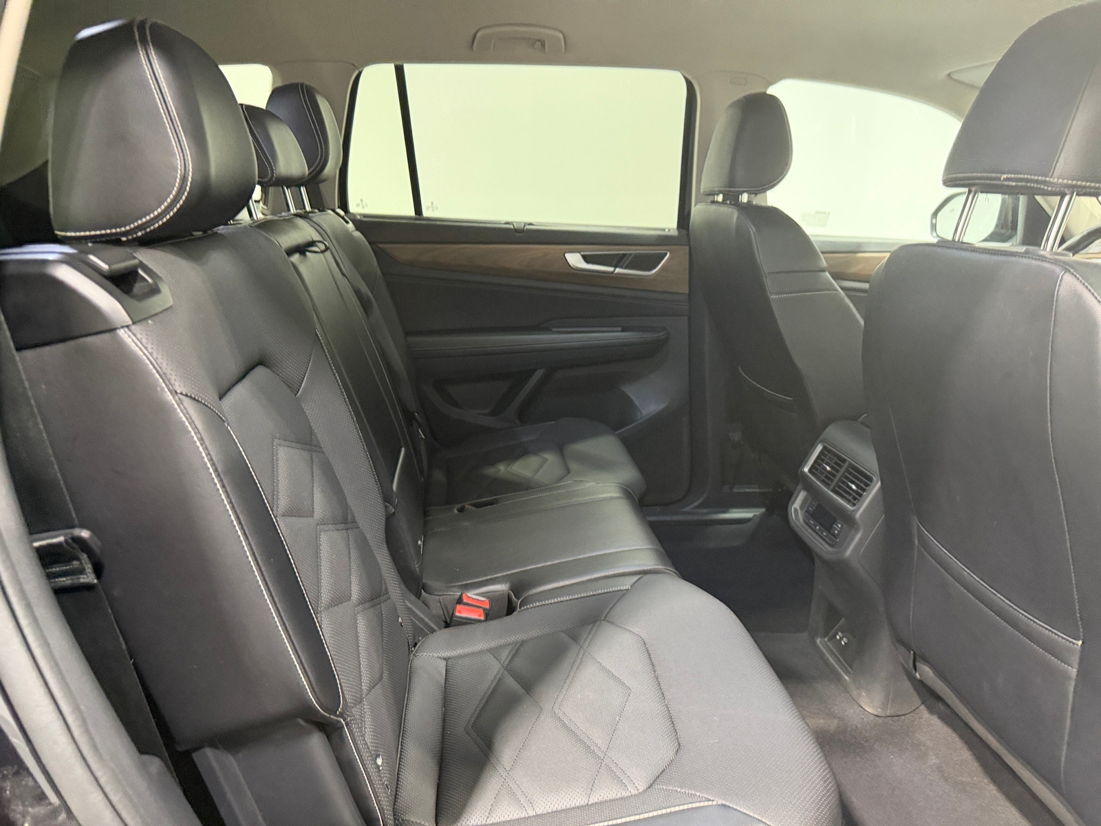 Thumbnail: 2024 Volkswagen Atlas - 5