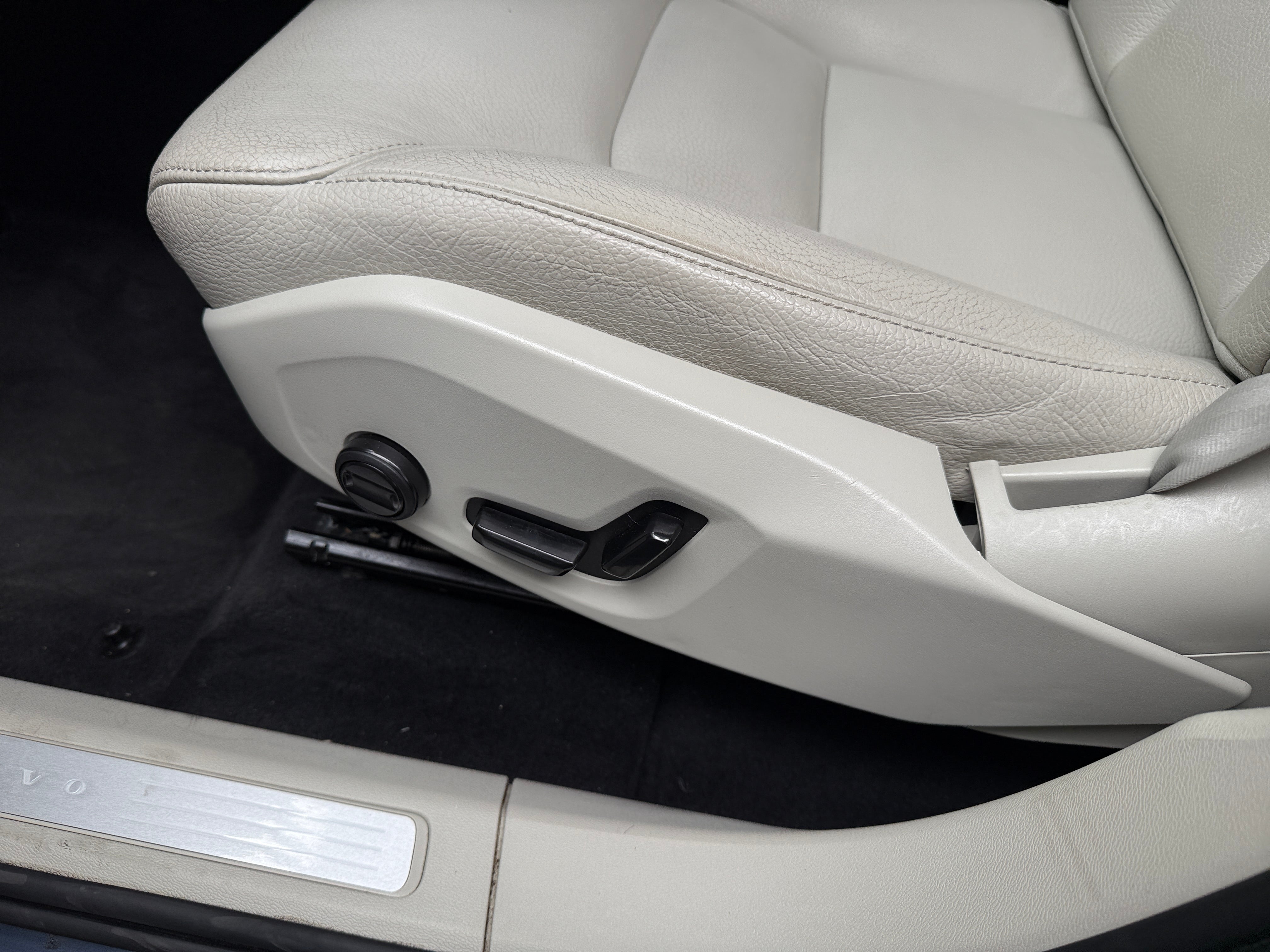 2023 Volvo XC60