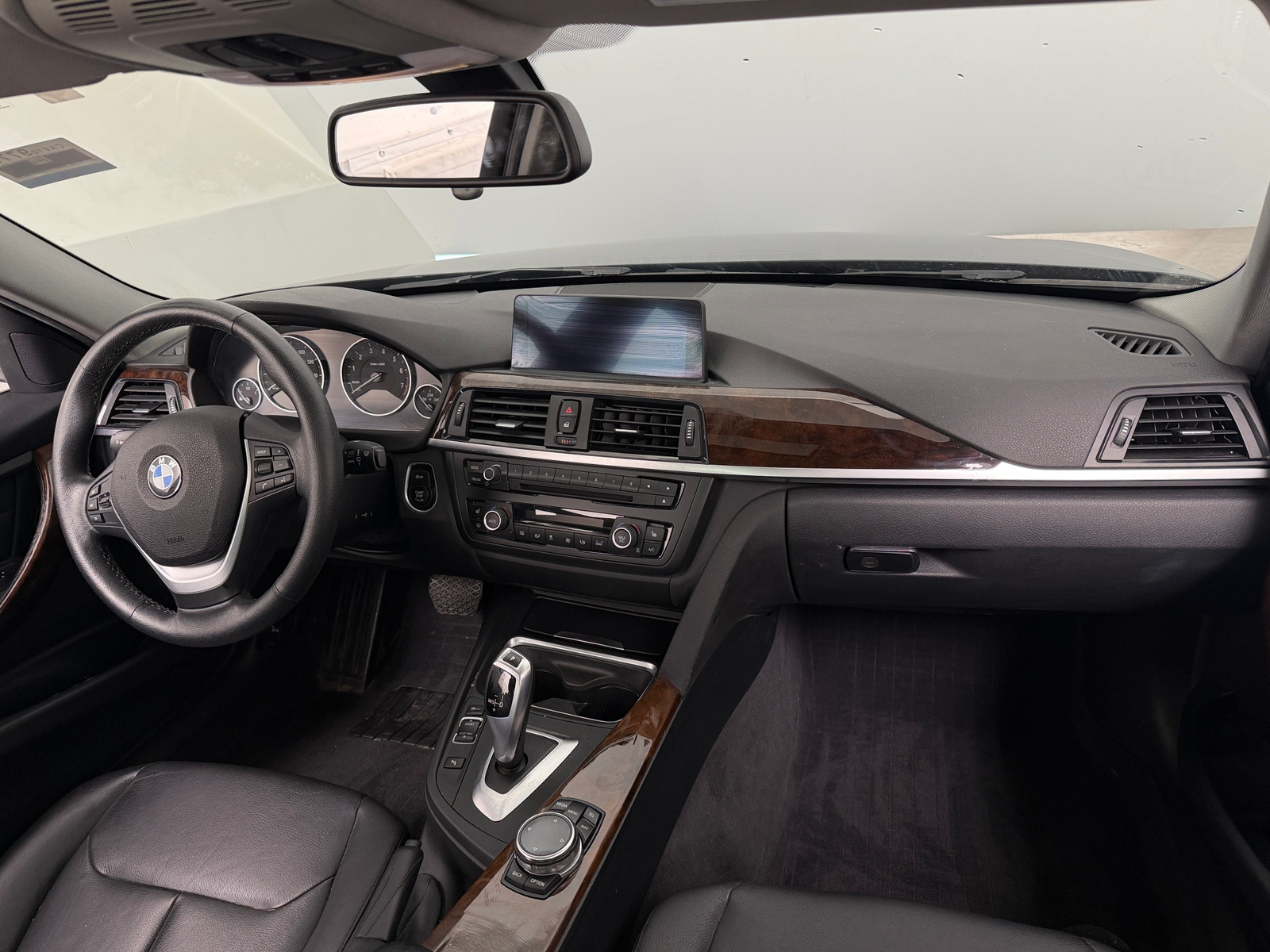 Thumbnail: 2015 BMW 3 Series - 3